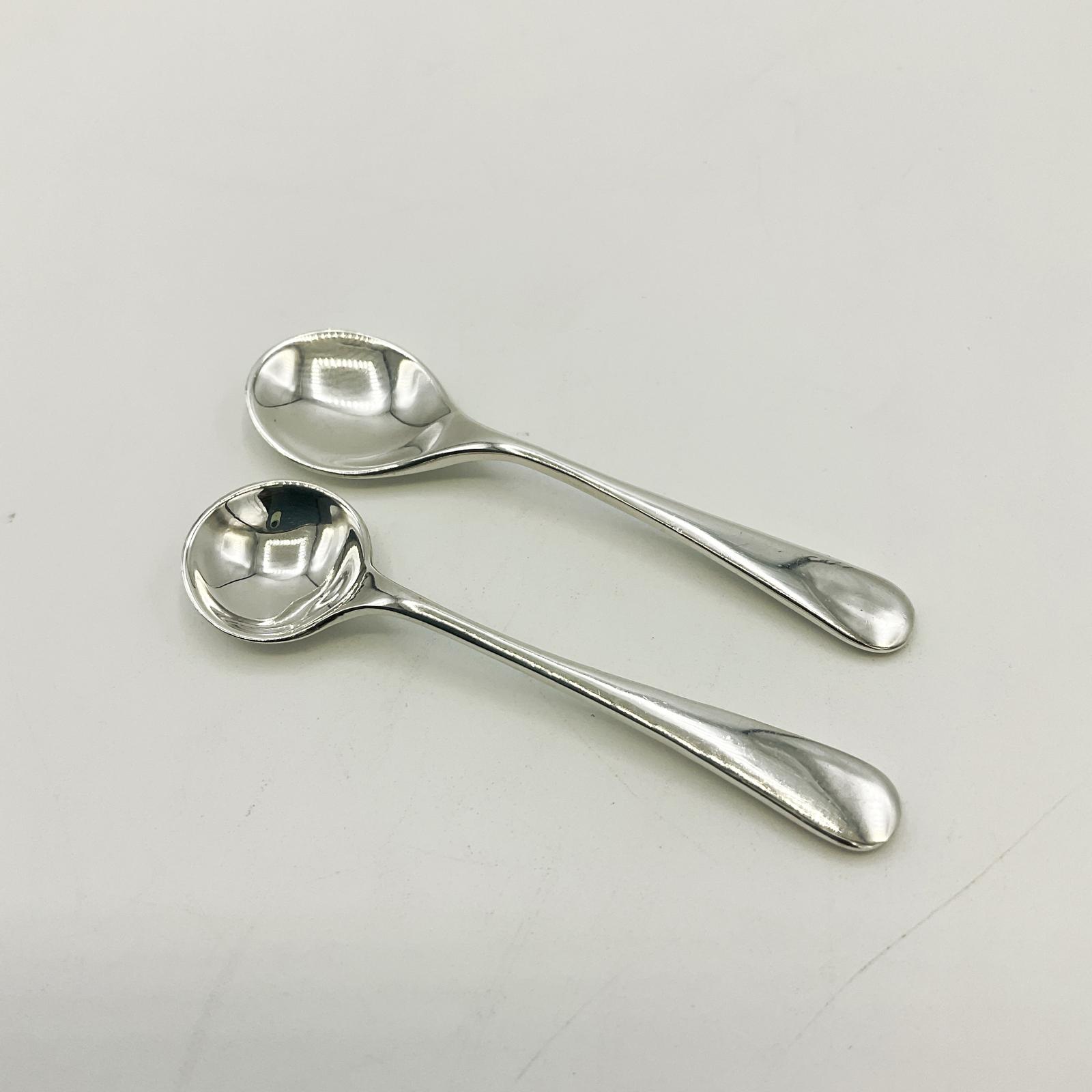 Pair of 1920s Antique Small Silver Salt Spoons (1 of 10) Pair of 1920s Antique Small Silver Salt Spoons (1 of 10)