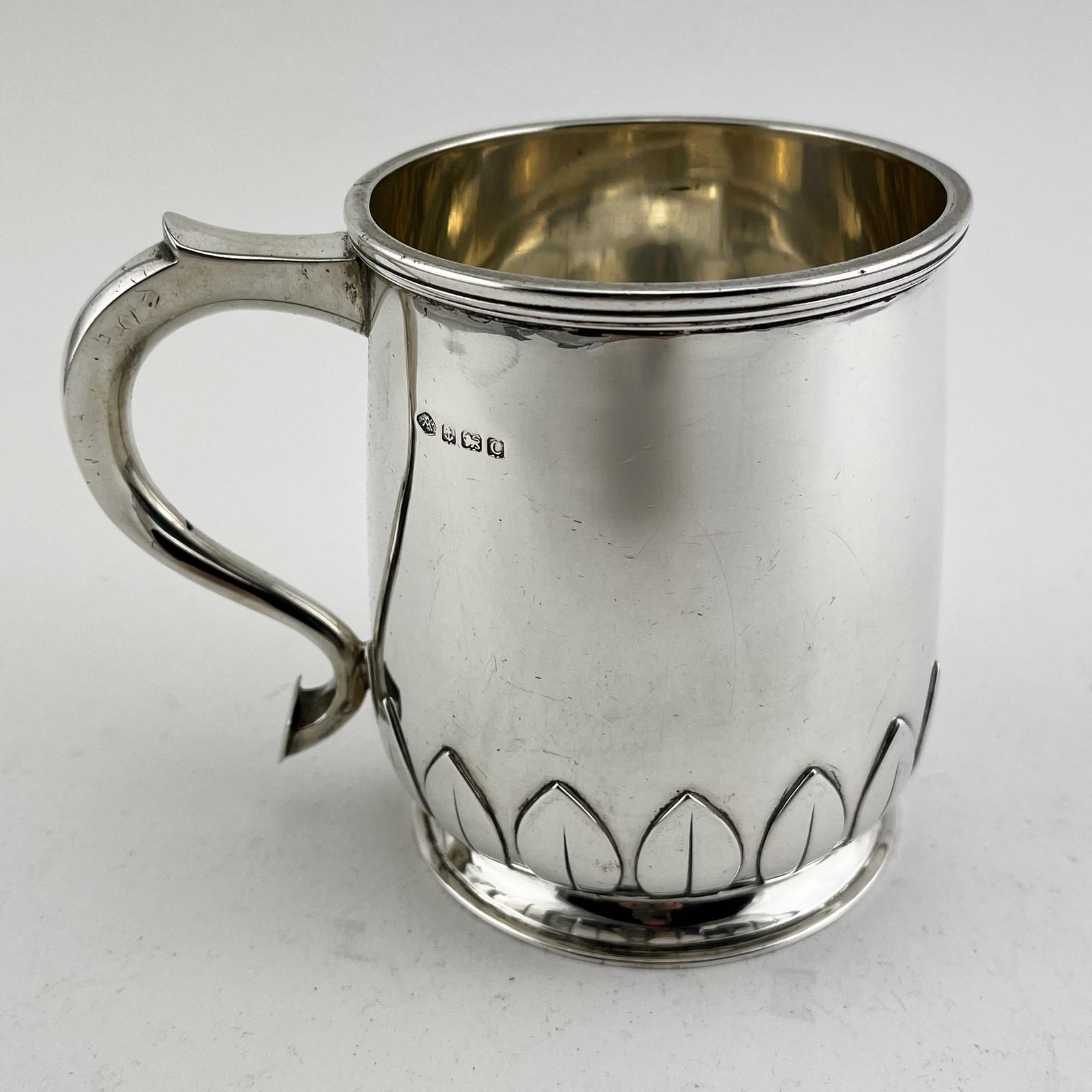 Handsome Sterling Silver Pint Mug with Plain Body (1 of 7)