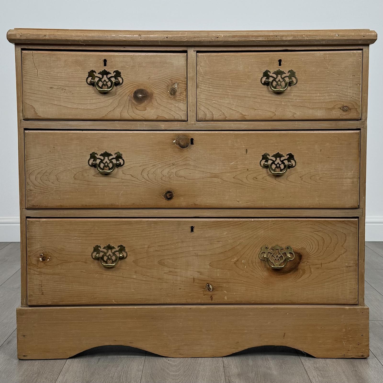 Antique 19th Century Pine Chest of Drawers (1 of 11) Antique 19th Century Pine Chest of Drawers (1 of 11)