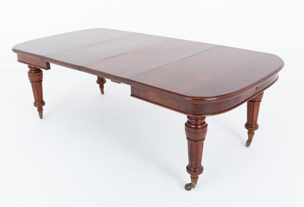 Victorian Mahogany 2 Leaf Extending Dining Table (1 of 11) Victorian Mahogany 2 Leaf Extending Dining Table (1 of 11)