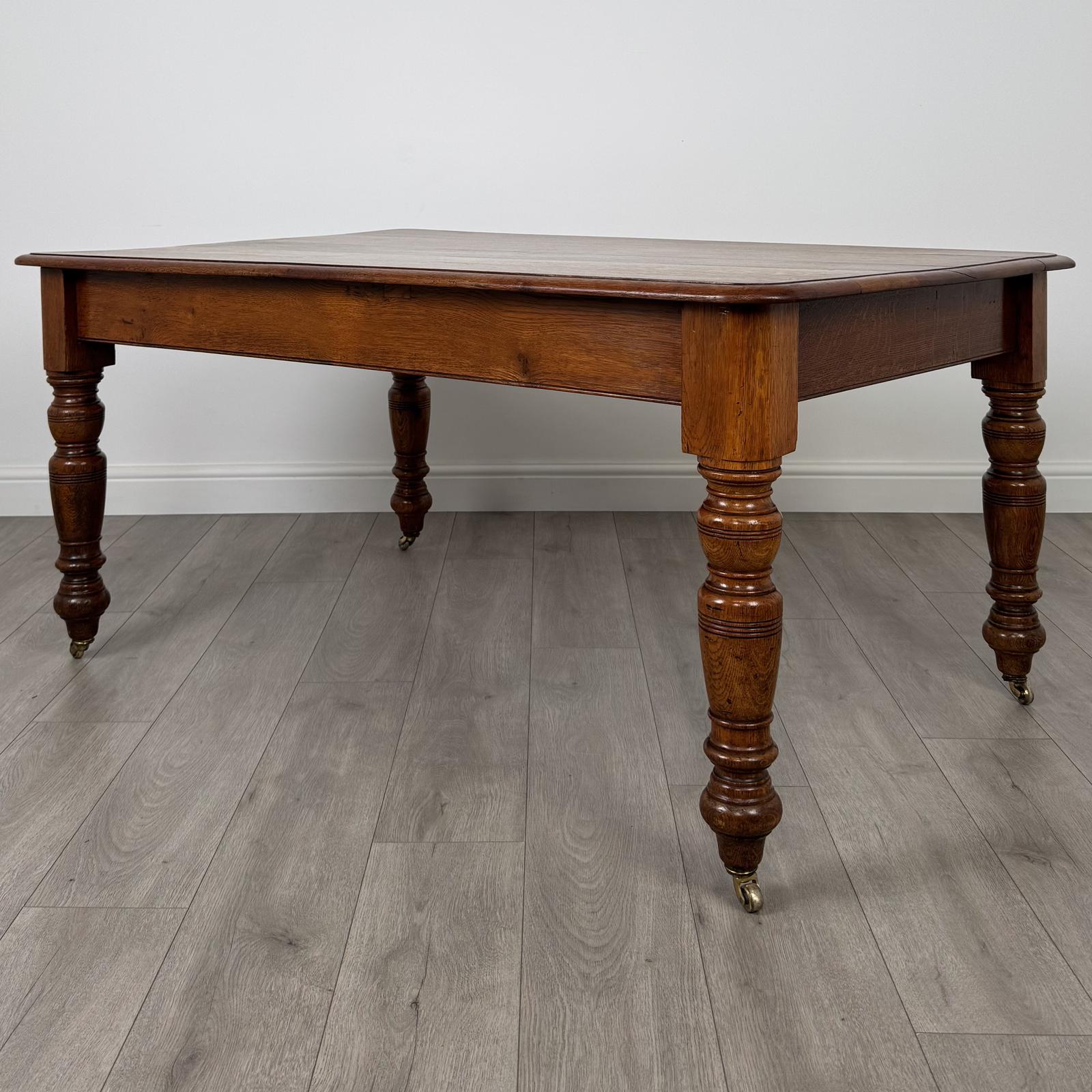 Antique 19th Century Fine Quality Dining Table in Oak (1 of 6)