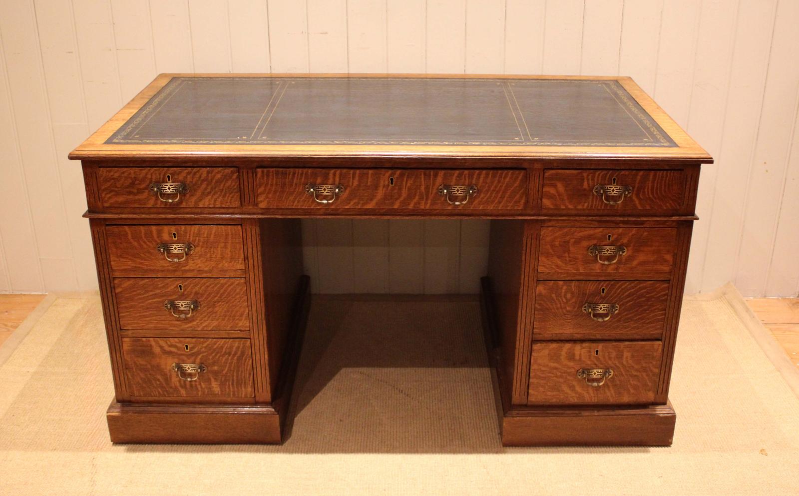 Large Edwardian Figured Oak Pedestal Desk (1 of 12) Large Edwardian Figured Oak Pedestal Desk (1 of 12)