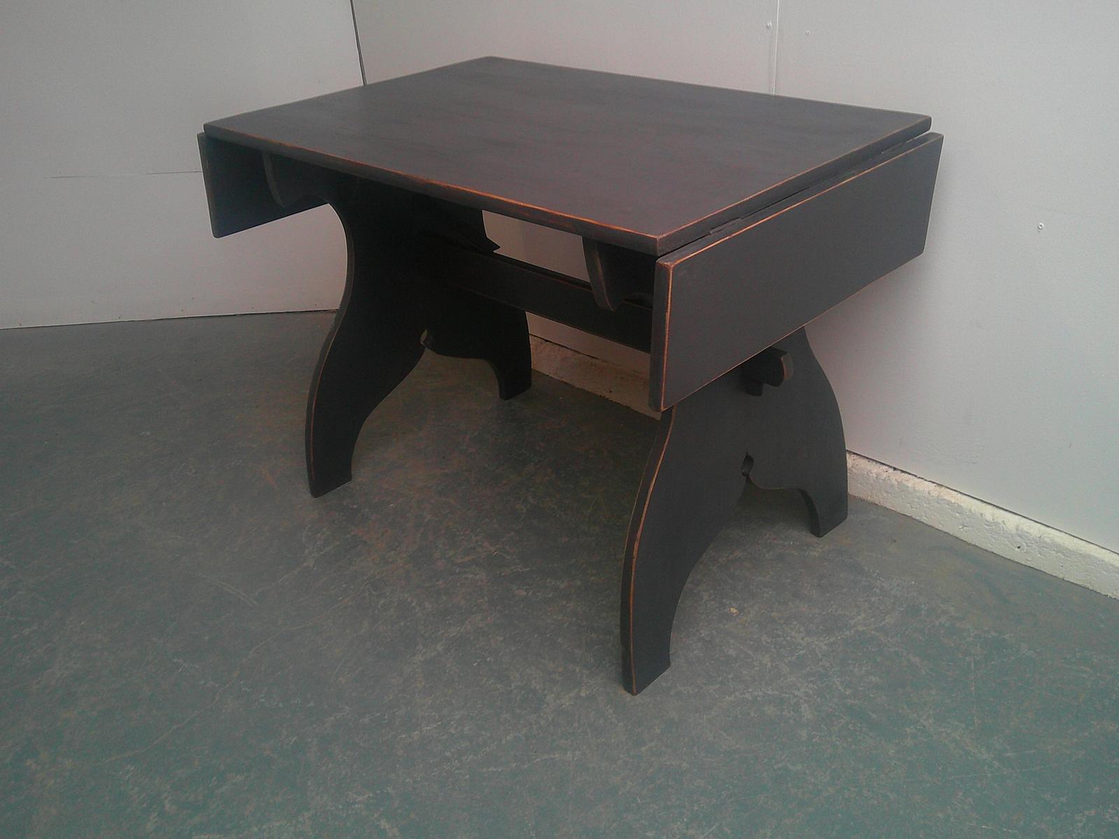 A Lovely Painted Grey Antique / Old Pine Victorian 2-4 Seater Drop Leaf Table (1 of 7)