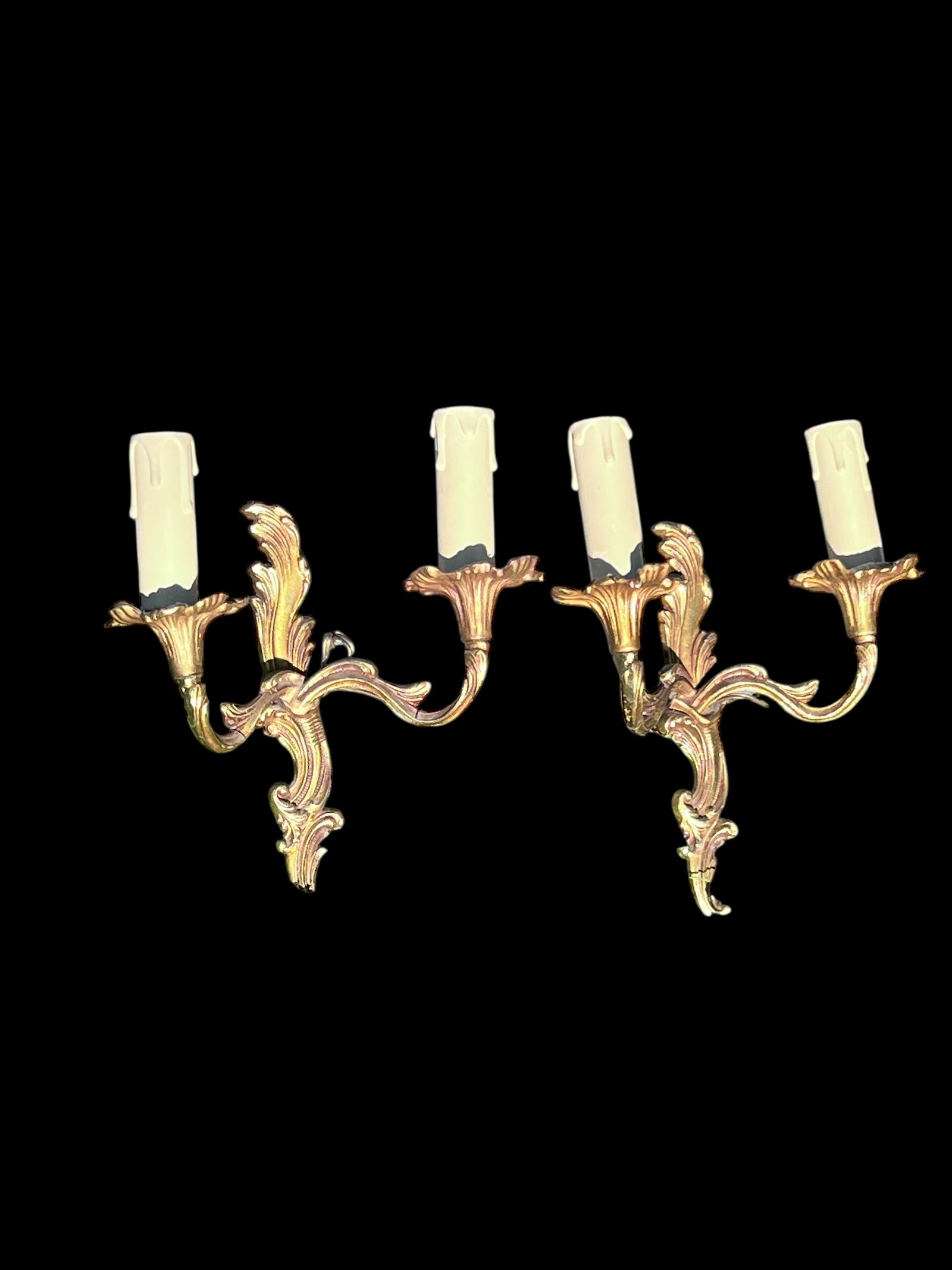 Pair of Small French Rococo Brass Antique Wall-lights (1 of 5)