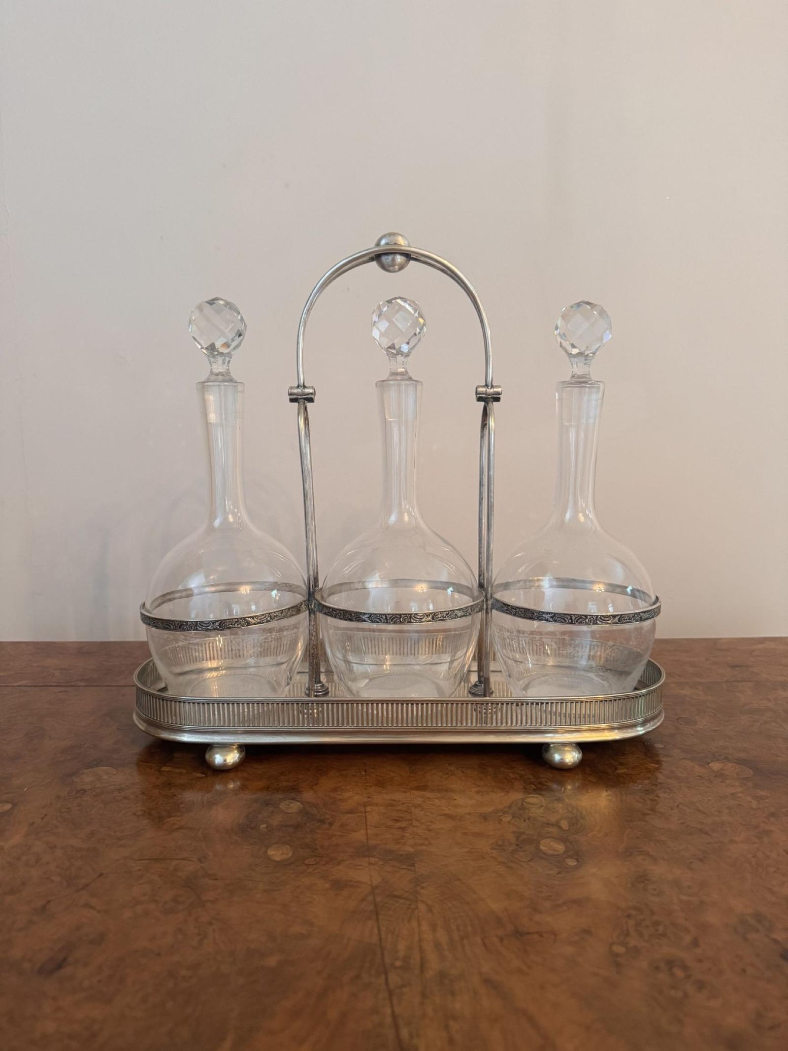 Quality Antique Edwardian Glass Decanters & Silver Plated Stand (1 of 6) Quality Antique Edwardian Glass Decanters & Silver Plated Stand (1 of 6)
