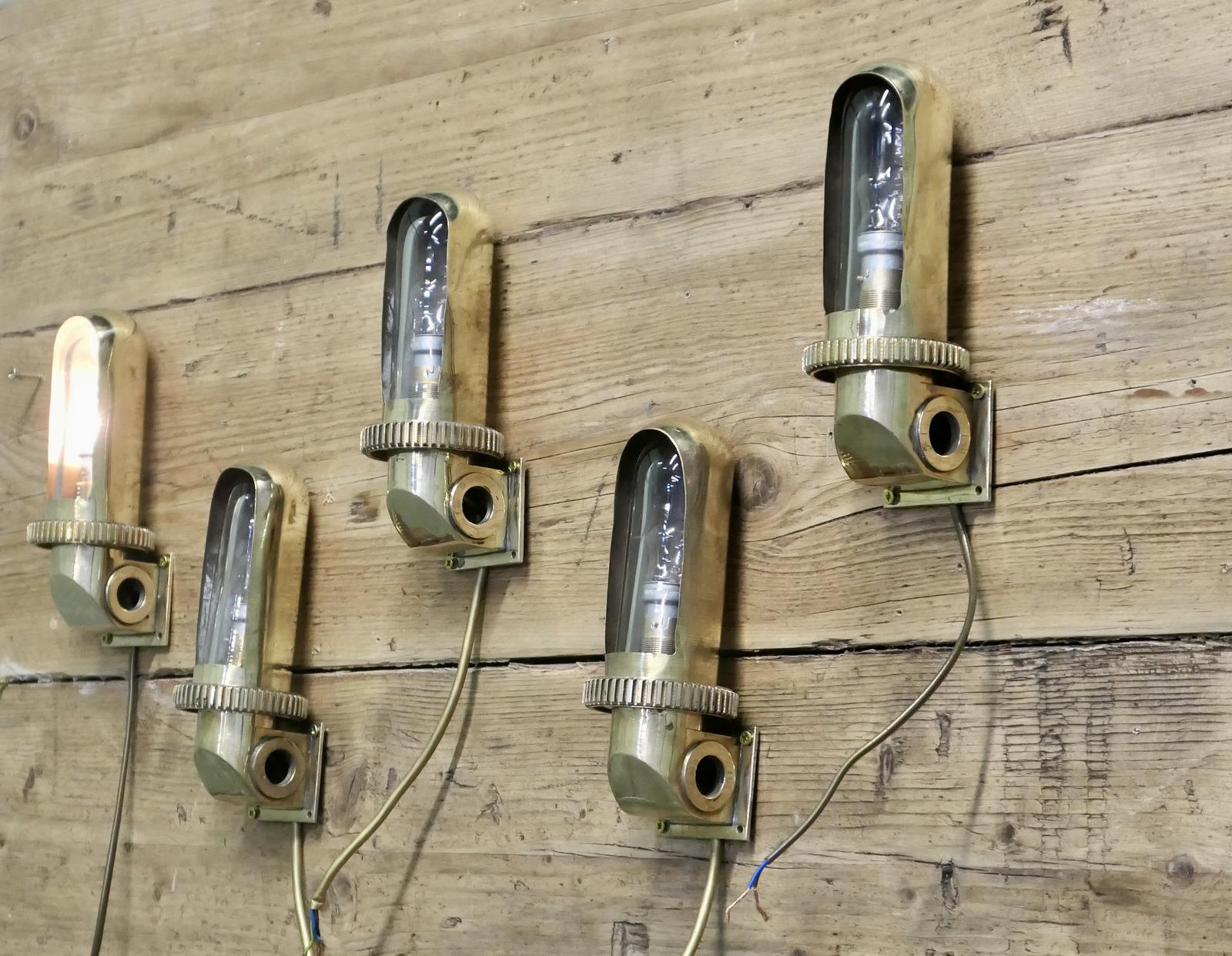 Set of 5 Vintage Nautical Brass Bulk Head Lights (1 of 7)