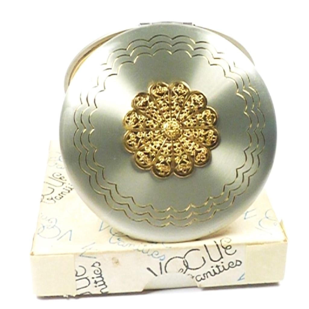 Splendid Boxed Vogue Vanities Powder Compact (1 of 9)