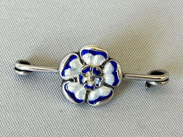 Arts & Crafts Silver & Enamel Tudor Rose Brooch (1 of 6)