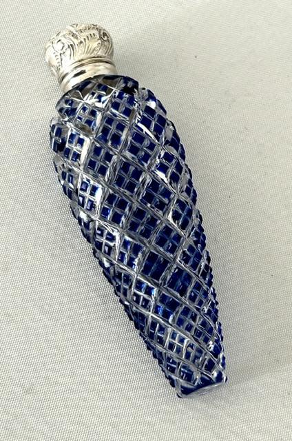 Stunning Victorian Silver & Blue Overlay Glass Scent Flask (1 of 8) Stunning Victorian Silver & Blue Overlay Glass Scent Flask (1 of 8)