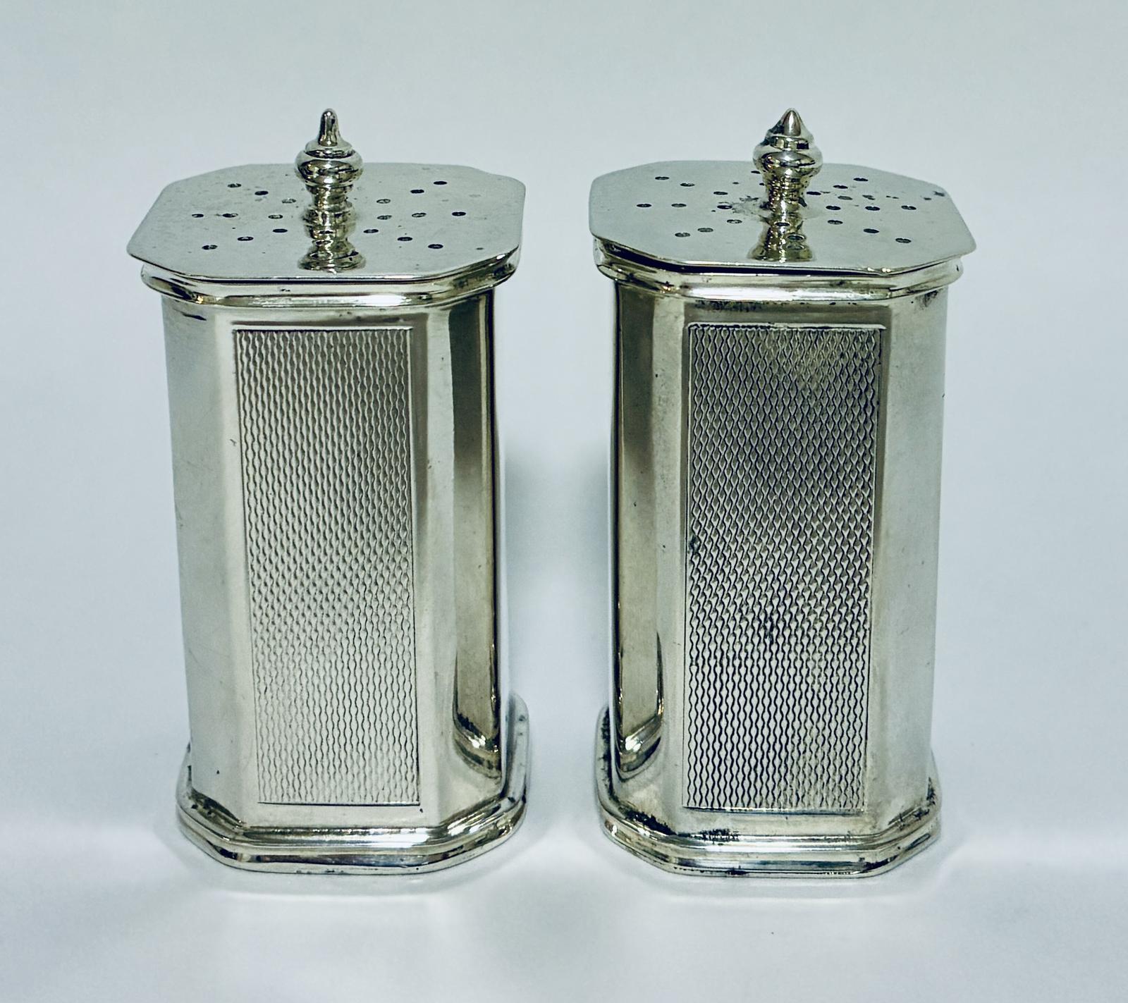 Pair of Antique Silver Pepper Pots (1 of 8) Pair of Antique Silver Pepper Pots (1 of 8)