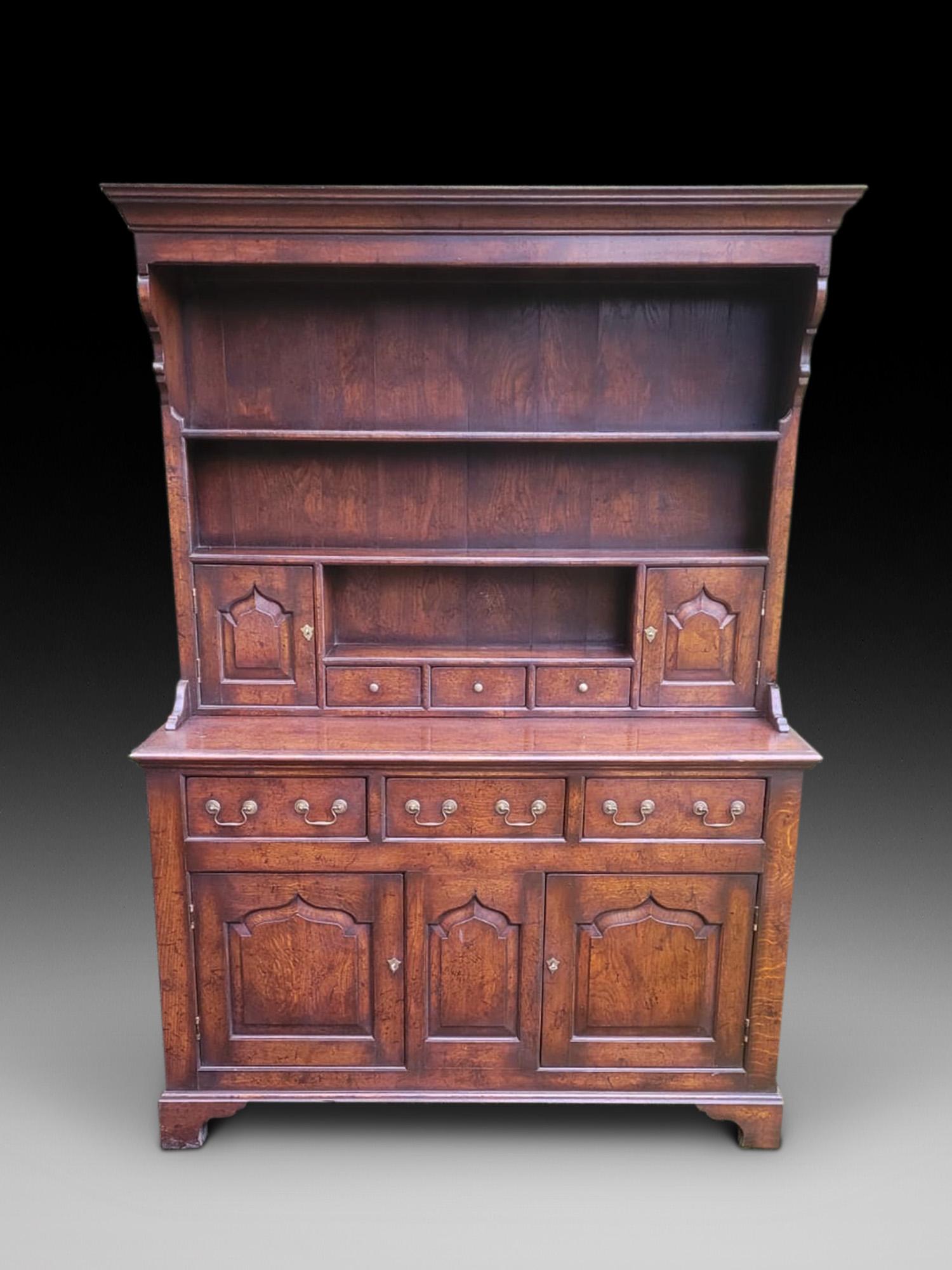 Georgian Style Dresser - Titchmarsh Goodwin (1 of 2)