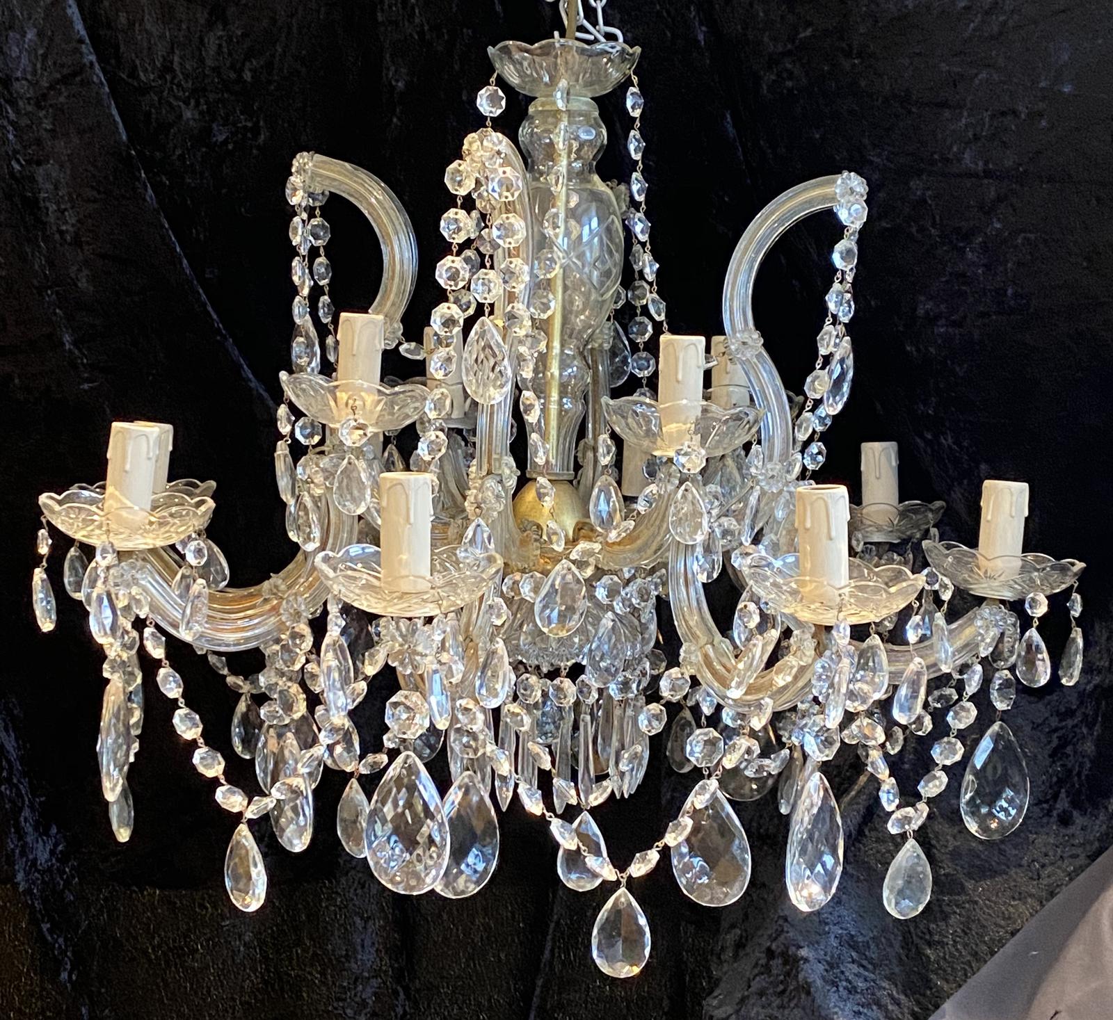 Twelve Light Italian Marie Theresa Chandelier (1 of 12)