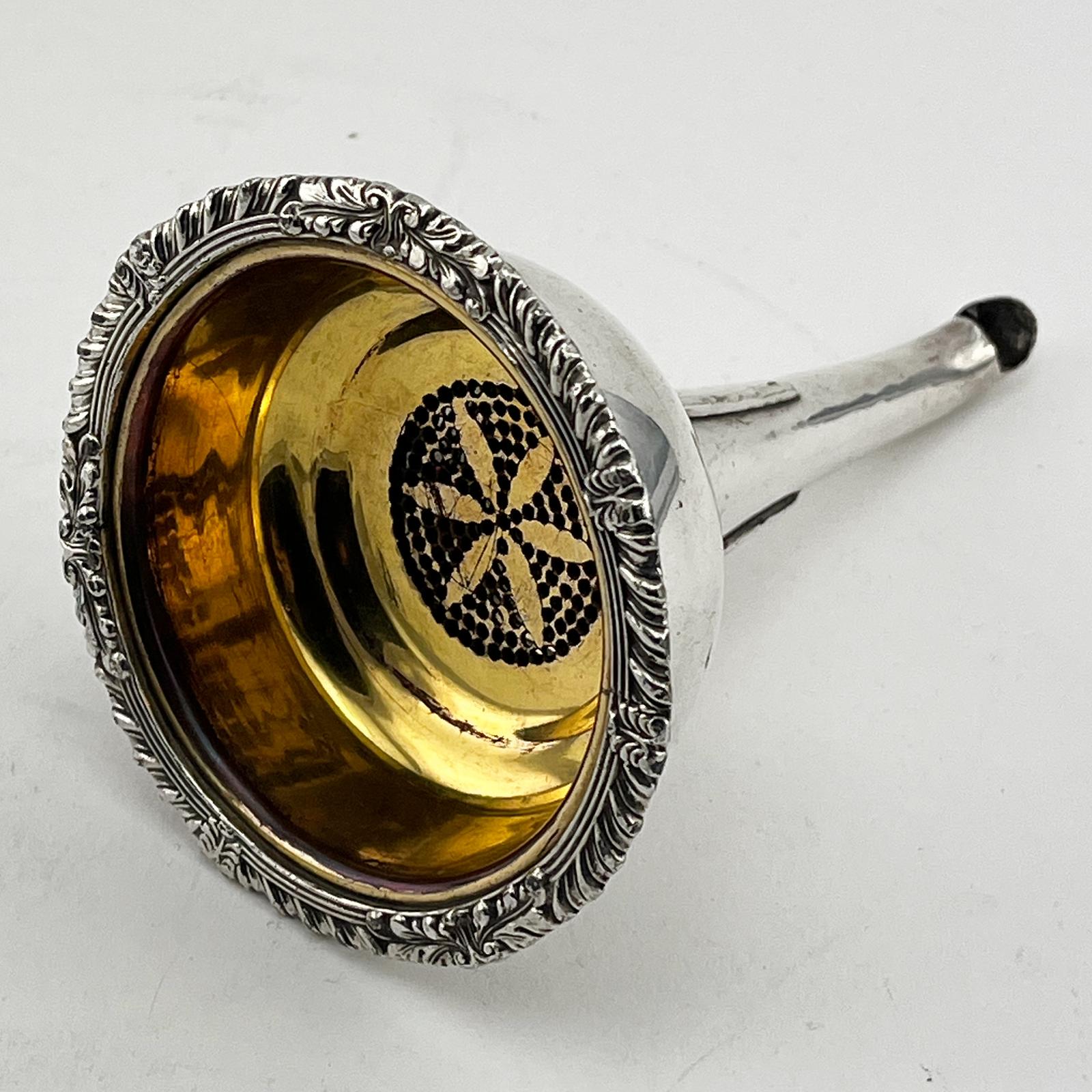 Fine Original Old Sheffield Plate Wine Funnel (1 of 6) Fine Original Old Sheffield Plate Wine Funnel (1 of 6)