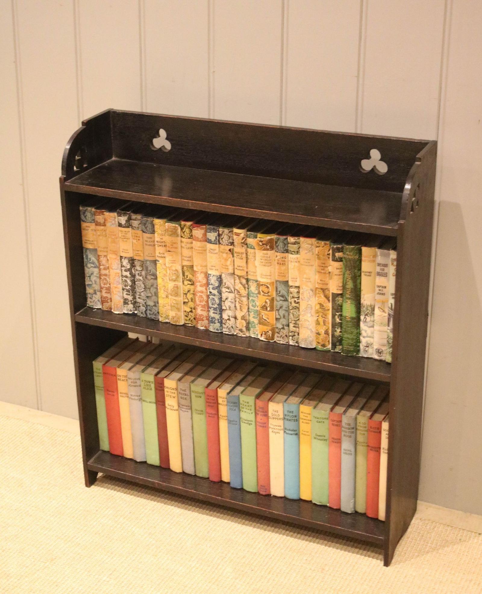 Small Proportioned Low Oak Bookshelves (1 of 11) Small Proportioned Low Oak Bookshelves (1 of 11)