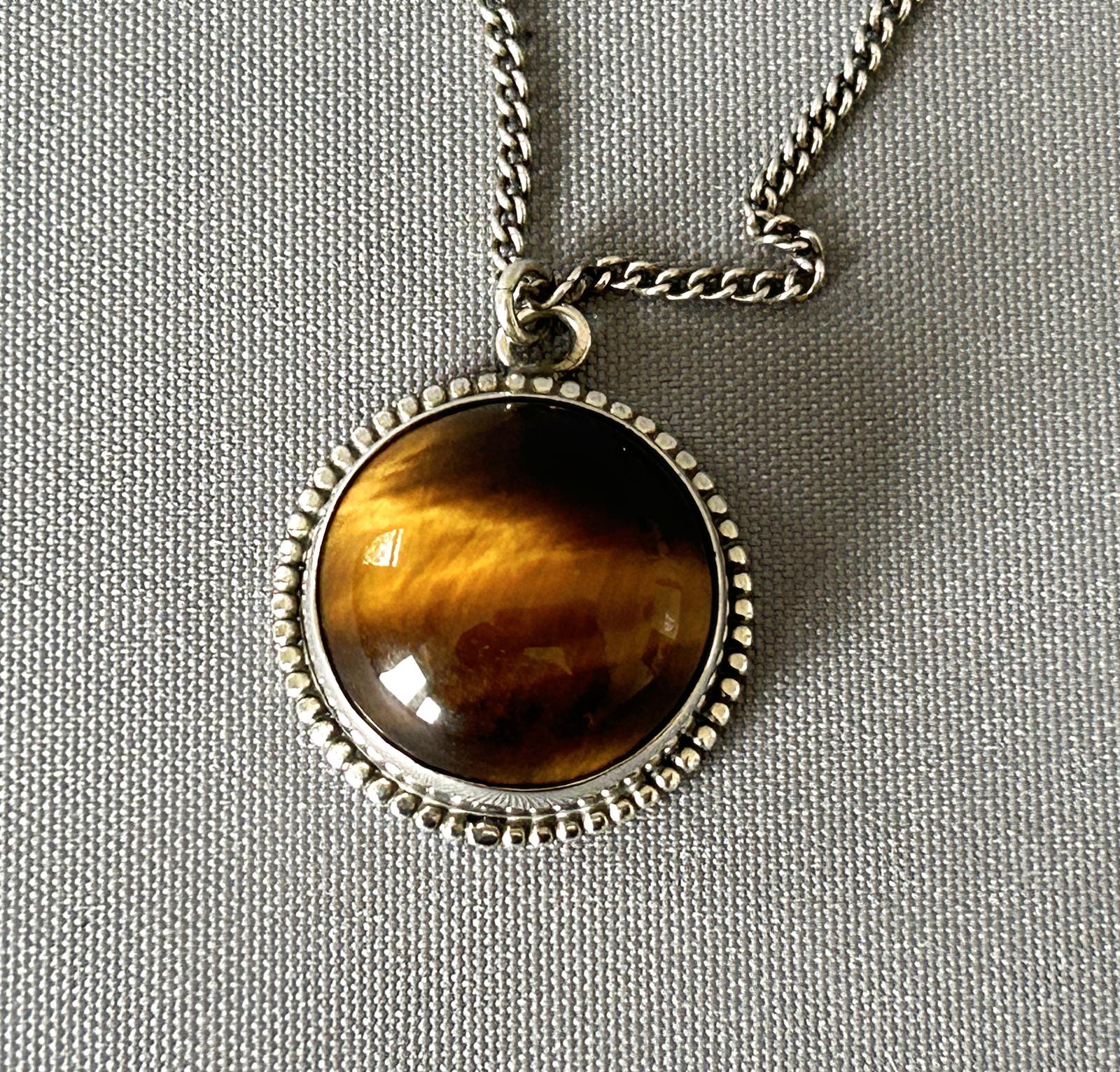 Vintage Silver & Tiger's Eye Pendant Necklace (1 of 5)