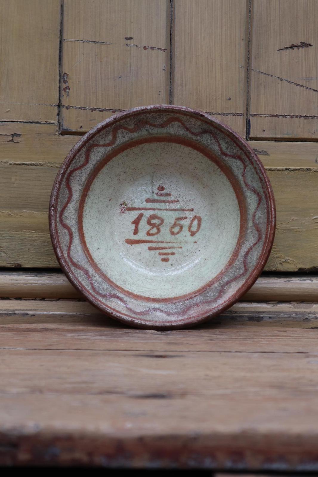 19th Century Swedish Earthenware Pottery Dished Bowl (1 of 23)