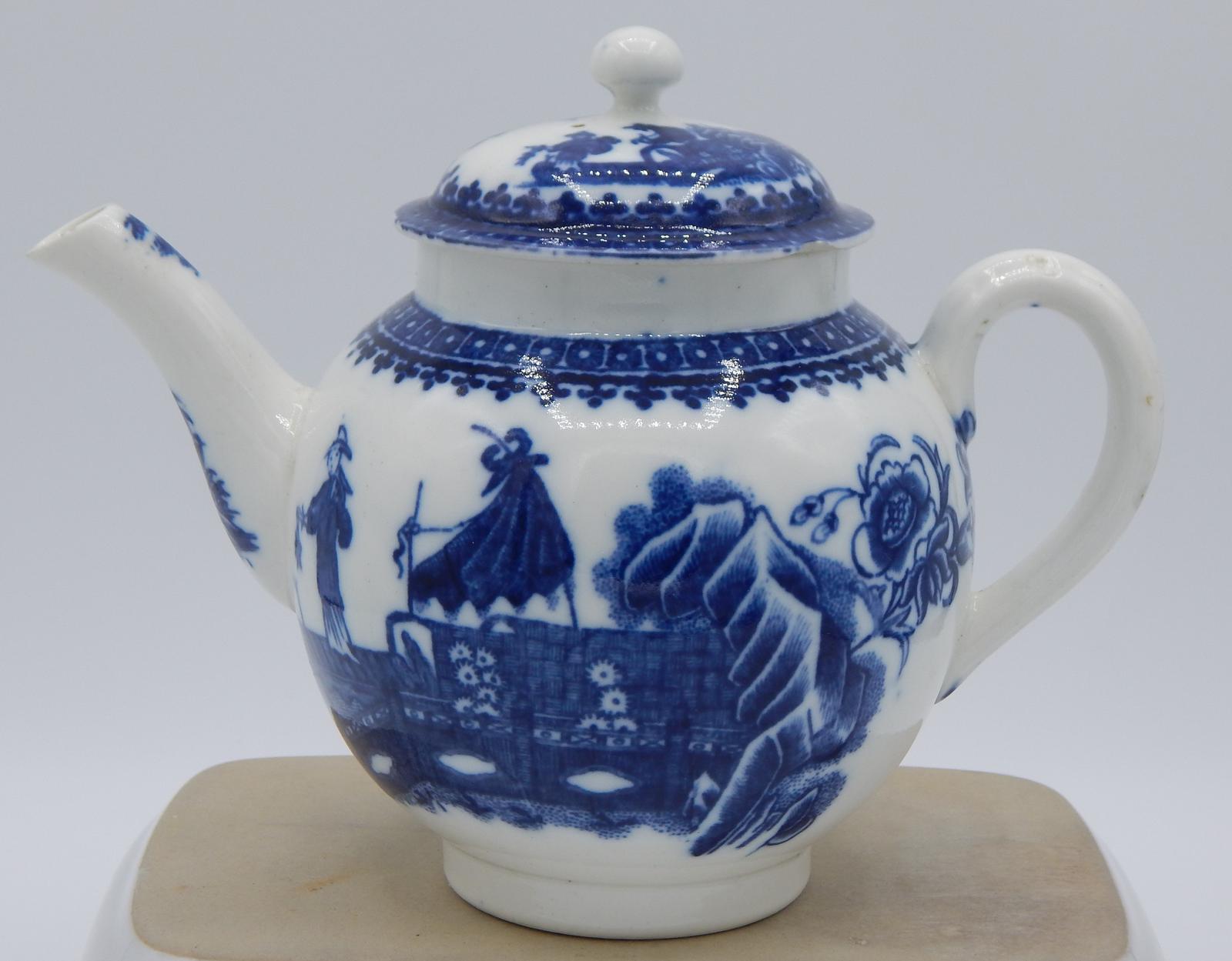 Caughley Fisherman & Cormorant Pattern Teapot (1 of 6) Caughley Fisherman & Cormorant Pattern Teapot (1 of 6)