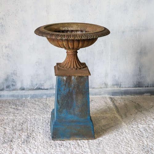 Handsome Regency Cast Iron Urn on Stand (1 of 10)