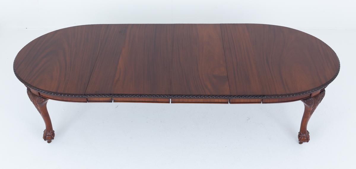 Mahogany Chippendale Style Oval Dining Table (1 of 8) Mahogany Chippendale Style Oval Dining Table (1 of 8)