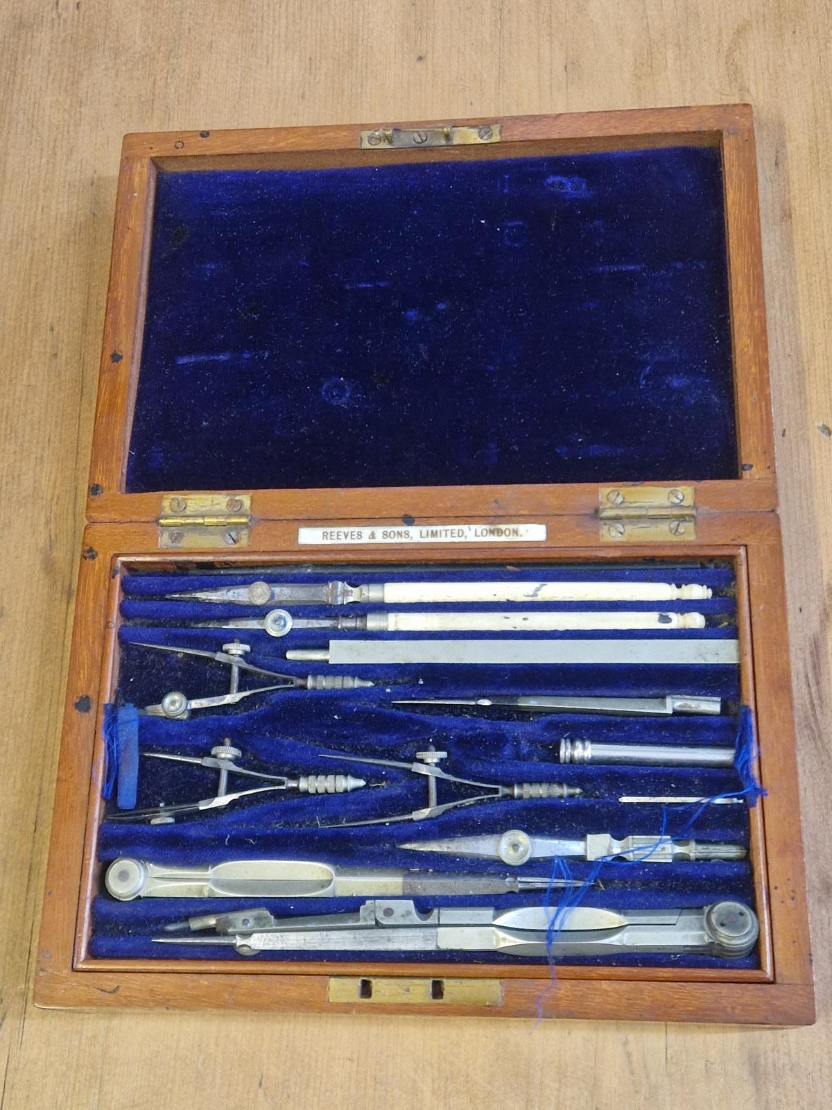 Edwardian Mahogany Cased Technical Drawing Set (1 of 9)
