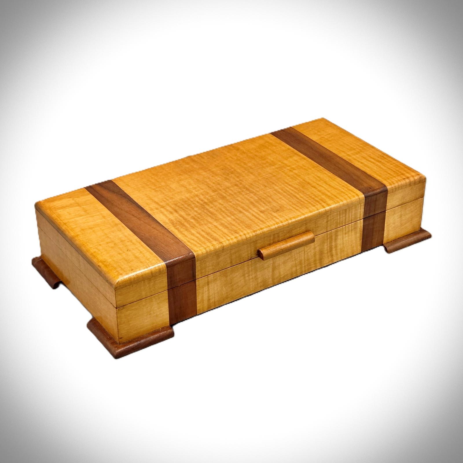 Large Art Deco Sycamore & Inlaid Jewellery Box (1 of 8)