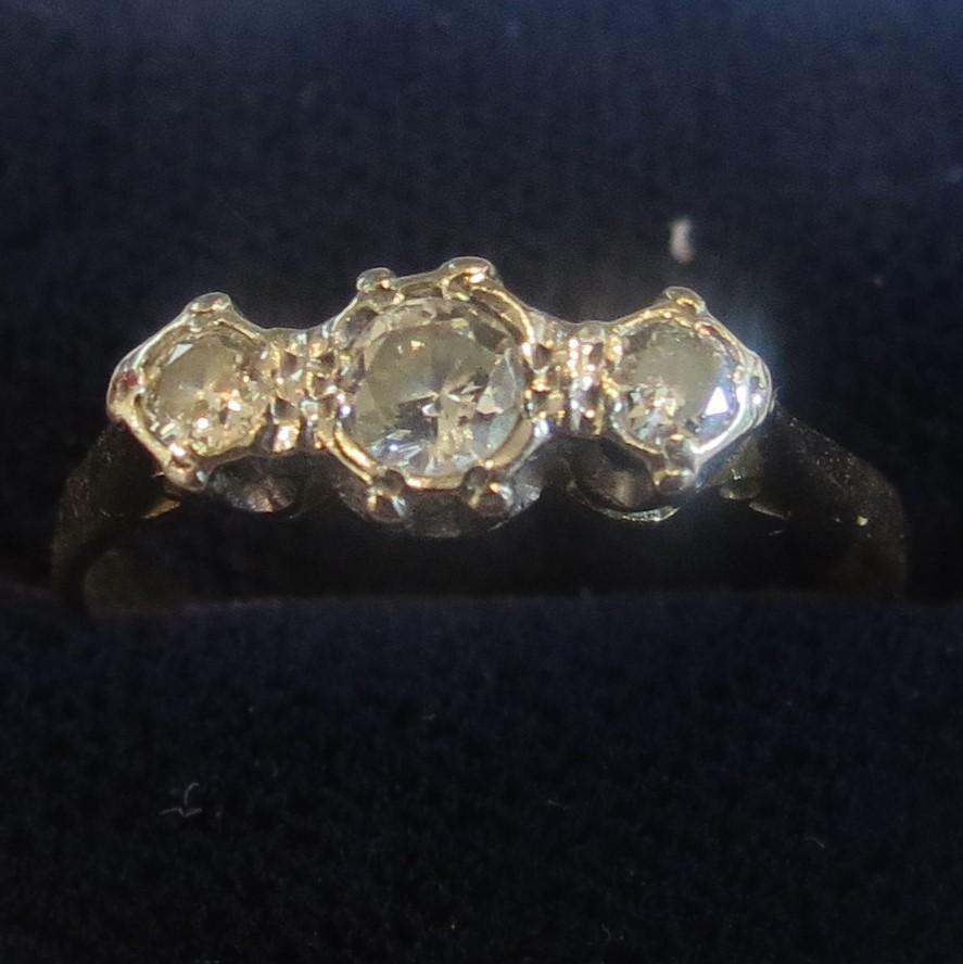 Antique 3-Stone 18ct Diamond Ring (1 of 6) Antique 3-Stone 18ct Diamond Ring (1 of 6)