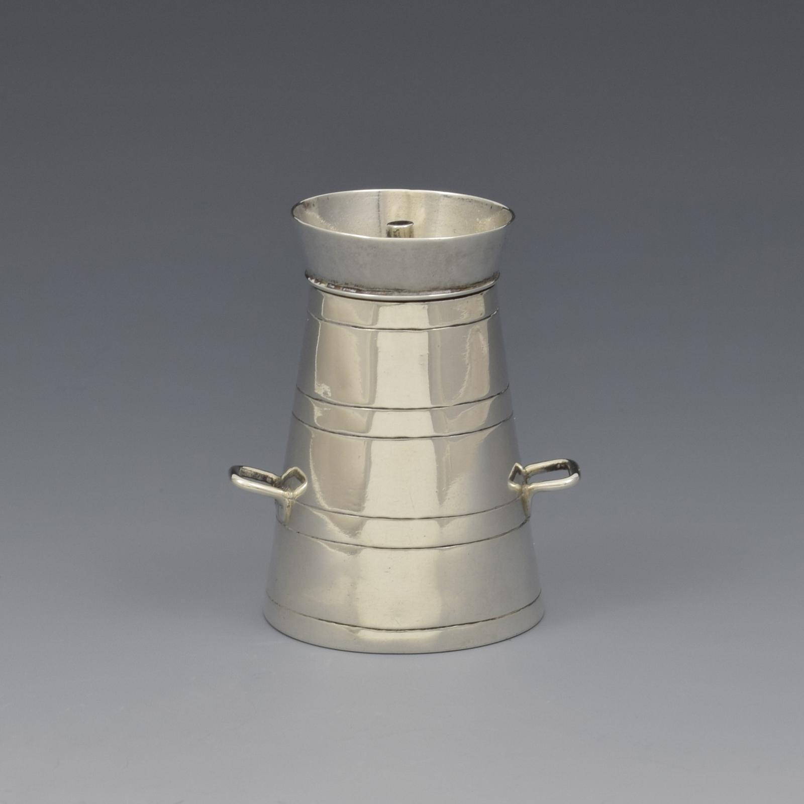 Victorian Novelty Silver Miniature Milk Churn Pepper Pot Haseler Brothers Pepperette (1 of 12) Victorian Novelty Silver Miniature Milk Churn Pepper Pot Haseler Brothers Pepperette (1 of 12)