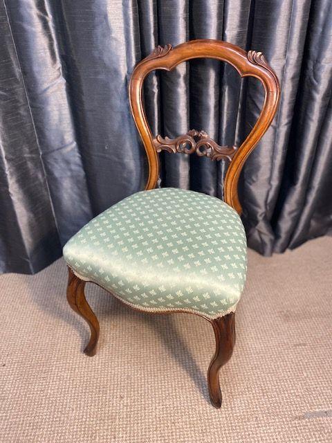 Walnut Single Chair (1 of 6)