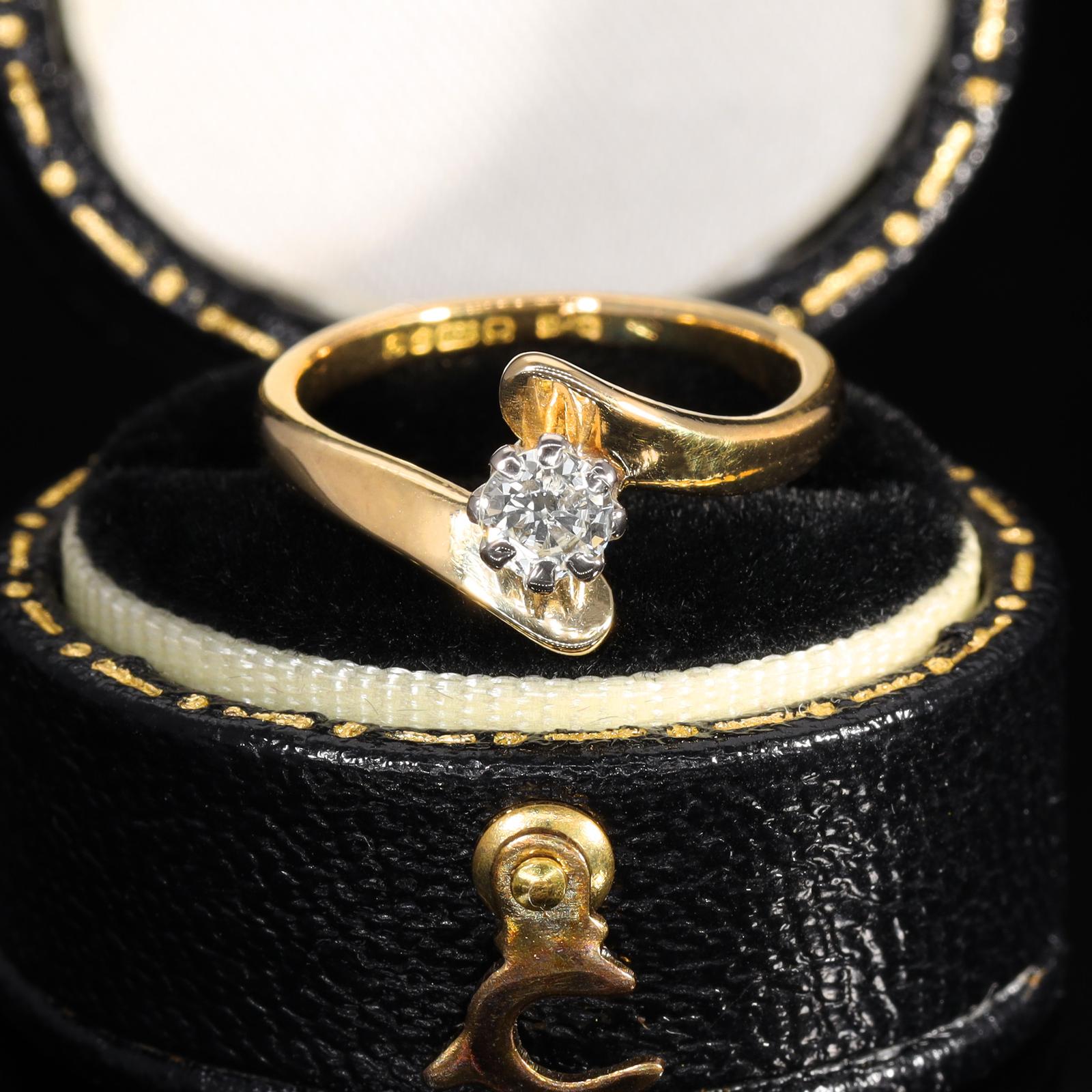 The Vintage 1977 Brilliant Cut Diamond Crossover Ring (1 of 9)