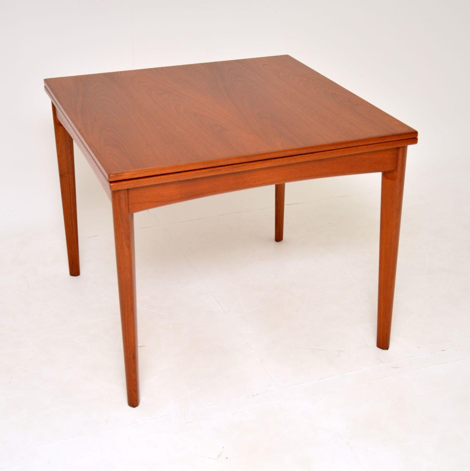 1960's Danish Vintage Teak Extending Dining Table (1 of 12) 1960's Danish Vintage Teak Extending Dining Table (1 of 12)