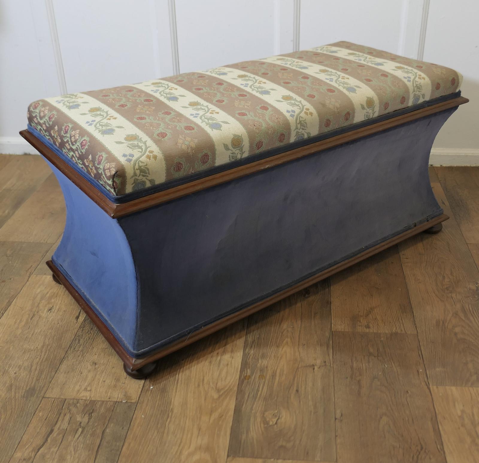 Large Regency Upholstered Ottoman / Window Seat (1 of 6)