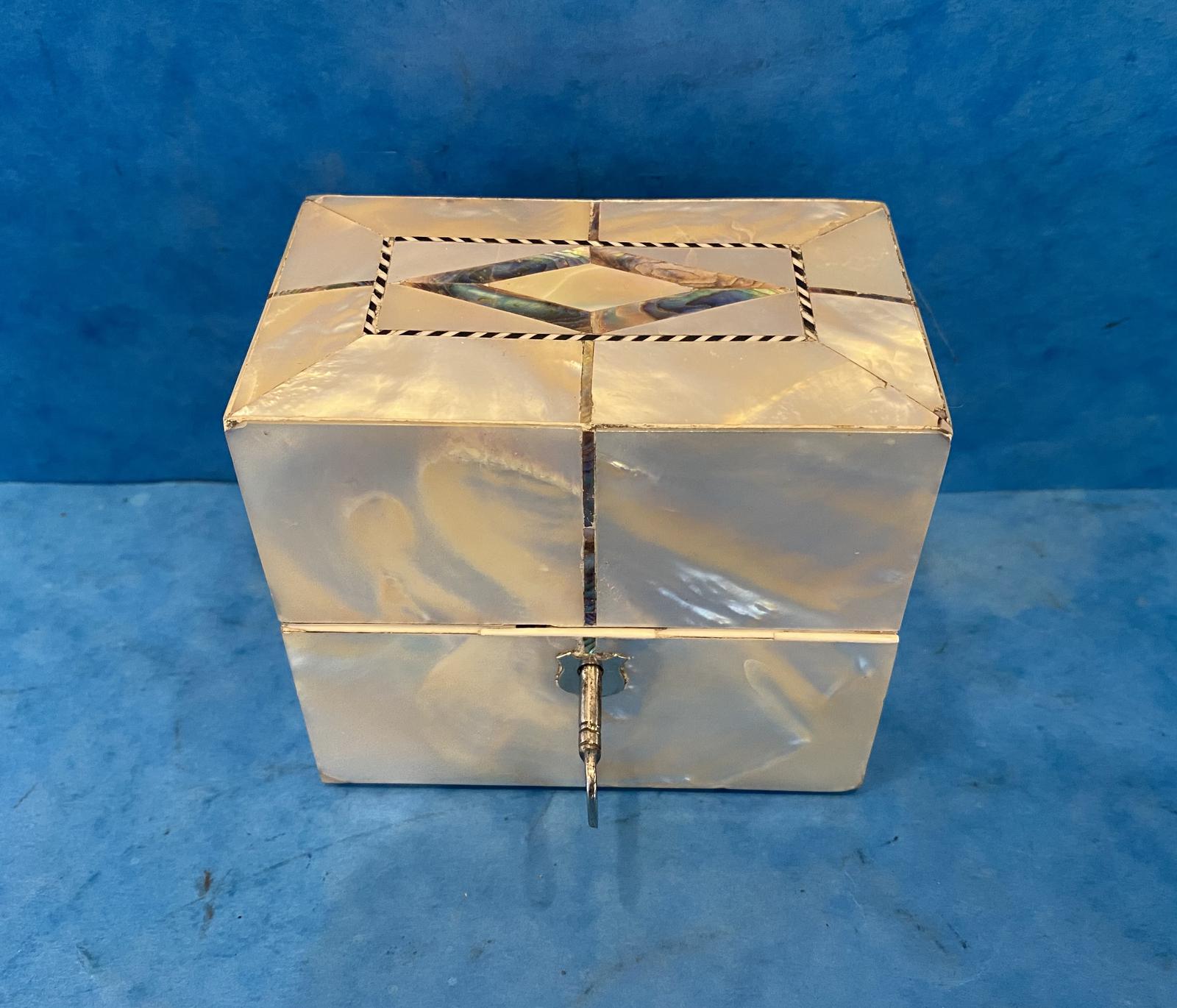 Victorian Mother of Pearl & Abalone Perfumery (1 of 17) Victorian Mother of Pearl & Abalone Perfumery (1 of 17)