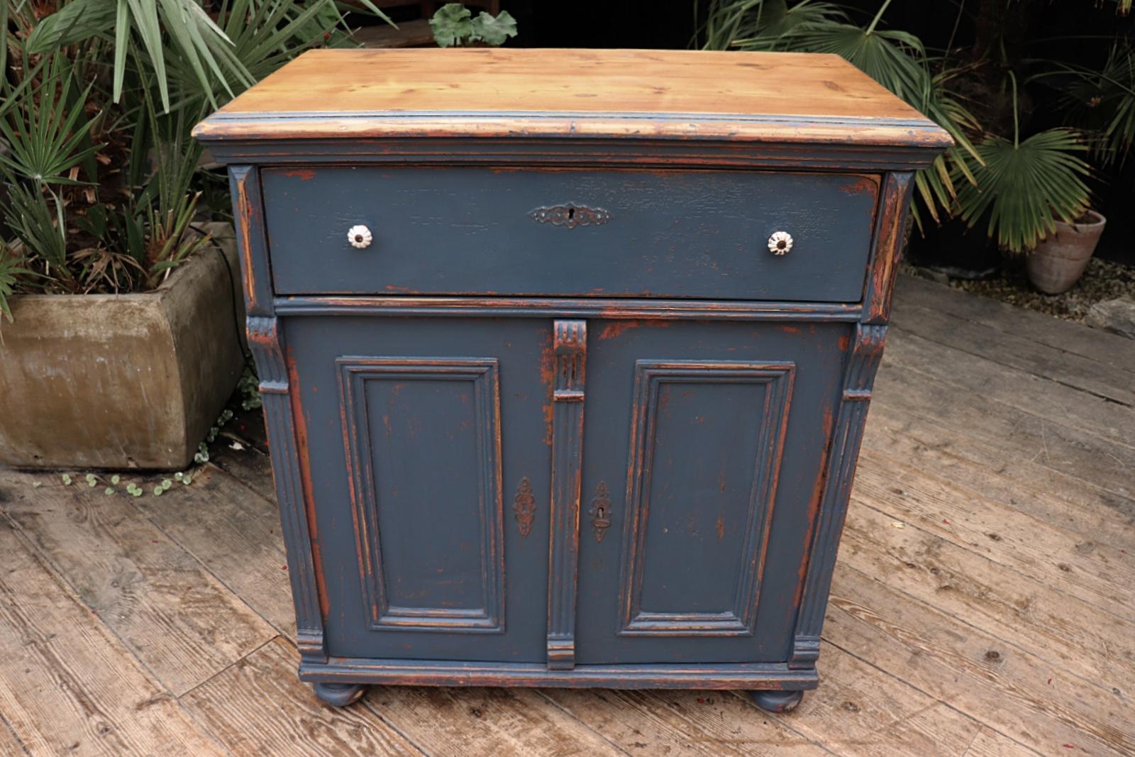 Beautiful Old 19th C Pine/ Blue Painted Cupboard/ Dresser Base/ Sideboard (1 of 11)
