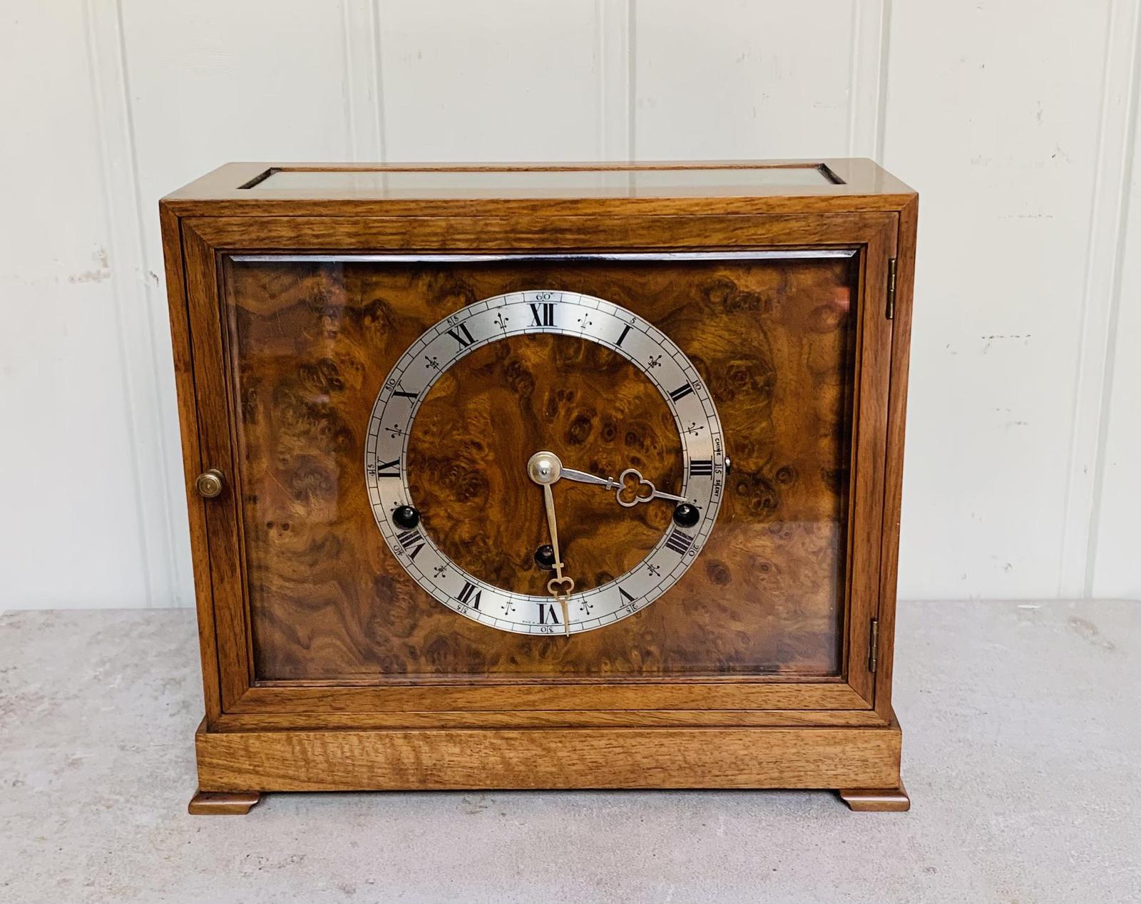 Walnut Chiming Elliott Mantel Clock (1 of 10) Walnut Chiming Elliott Mantel Clock (1 of 10)