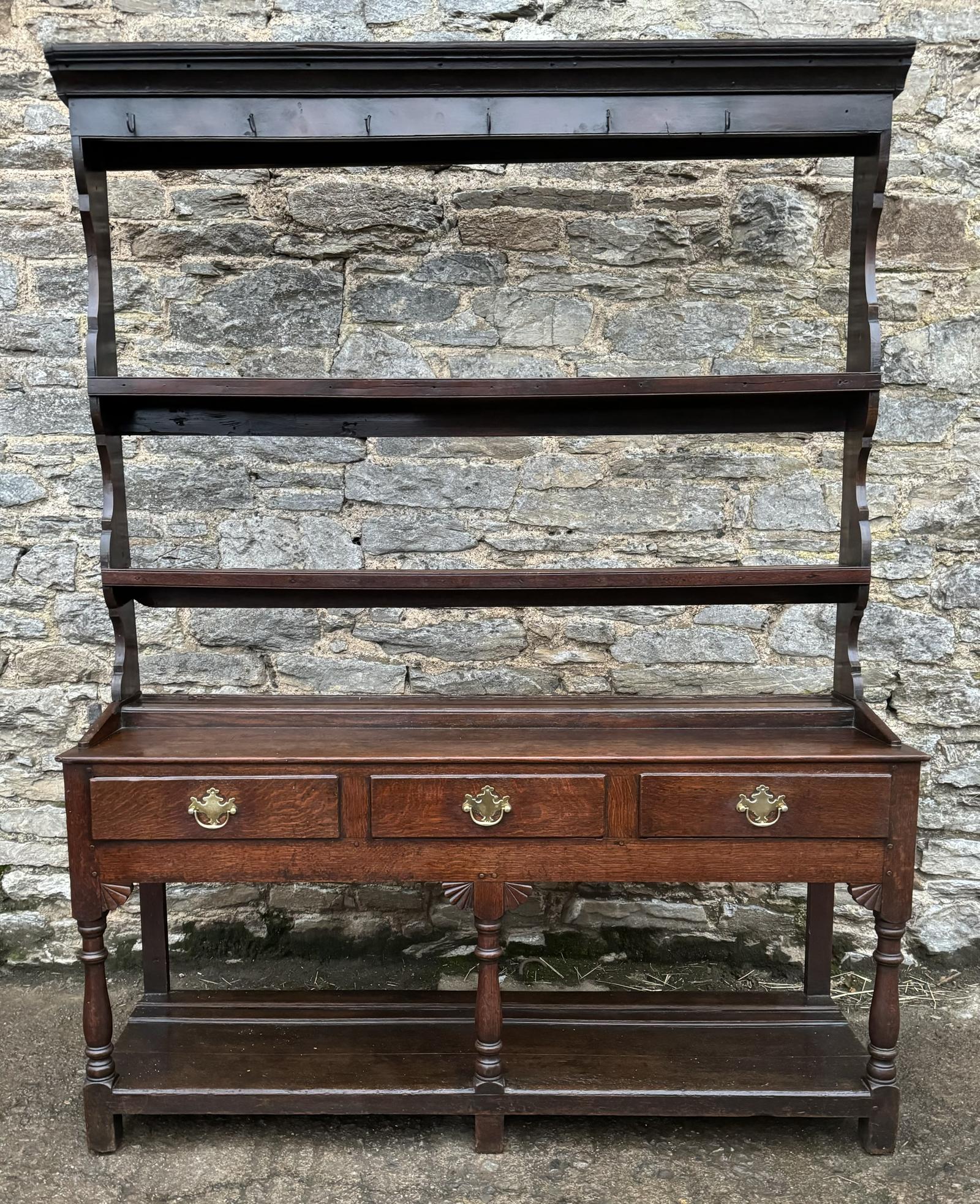 Georgian Oak Potboard Dresser (1 of 15) Georgian Oak Potboard Dresser (1 of 15)