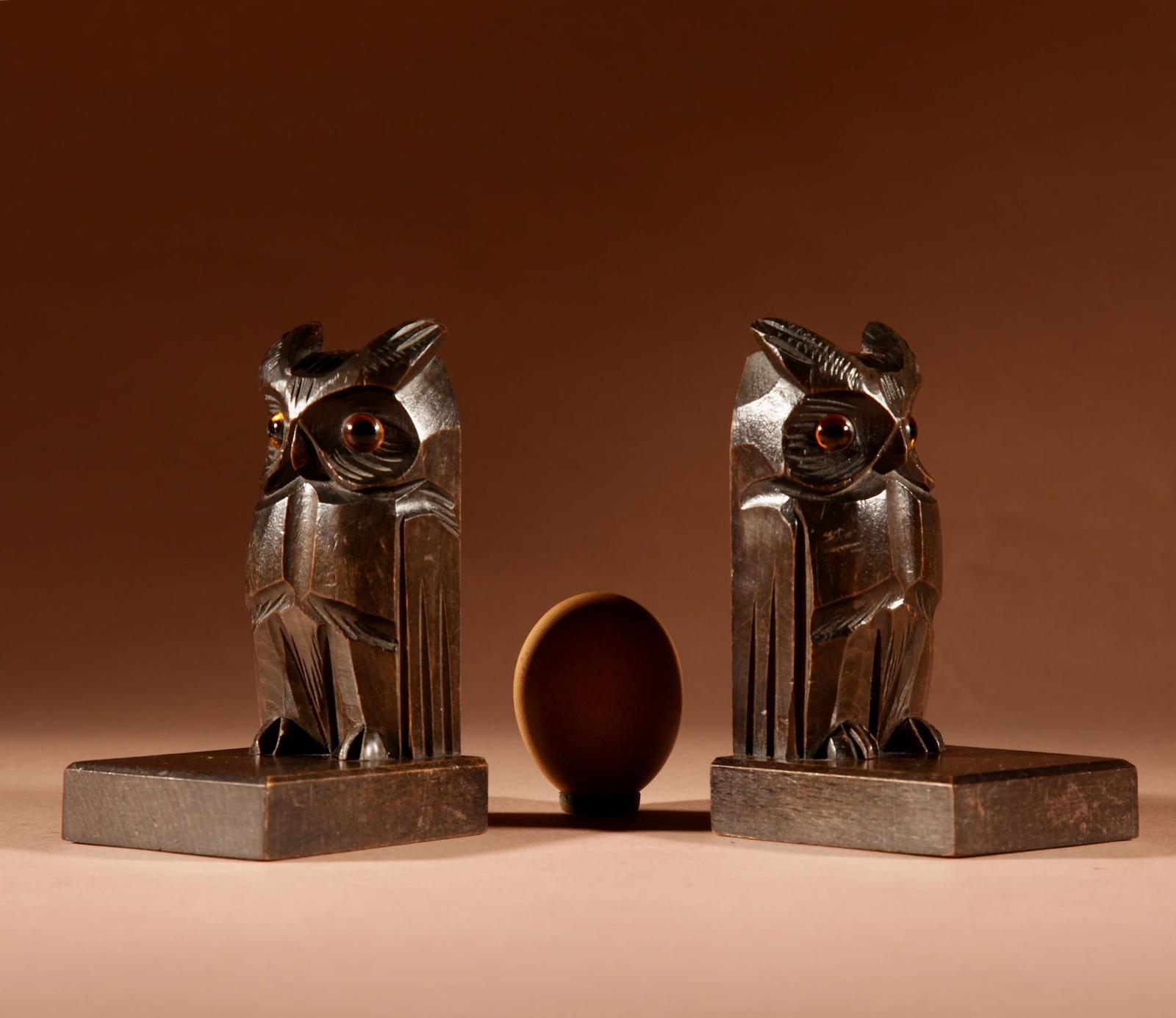 Black Forest Small Amusing Pair of Owl Carved Bookends / Letter Stand 1900-1920 (1 of 10) Black Forest Small Amusing Pair of Owl Carved Bookends / Letter Stand 1900-1920 (1 of 10)