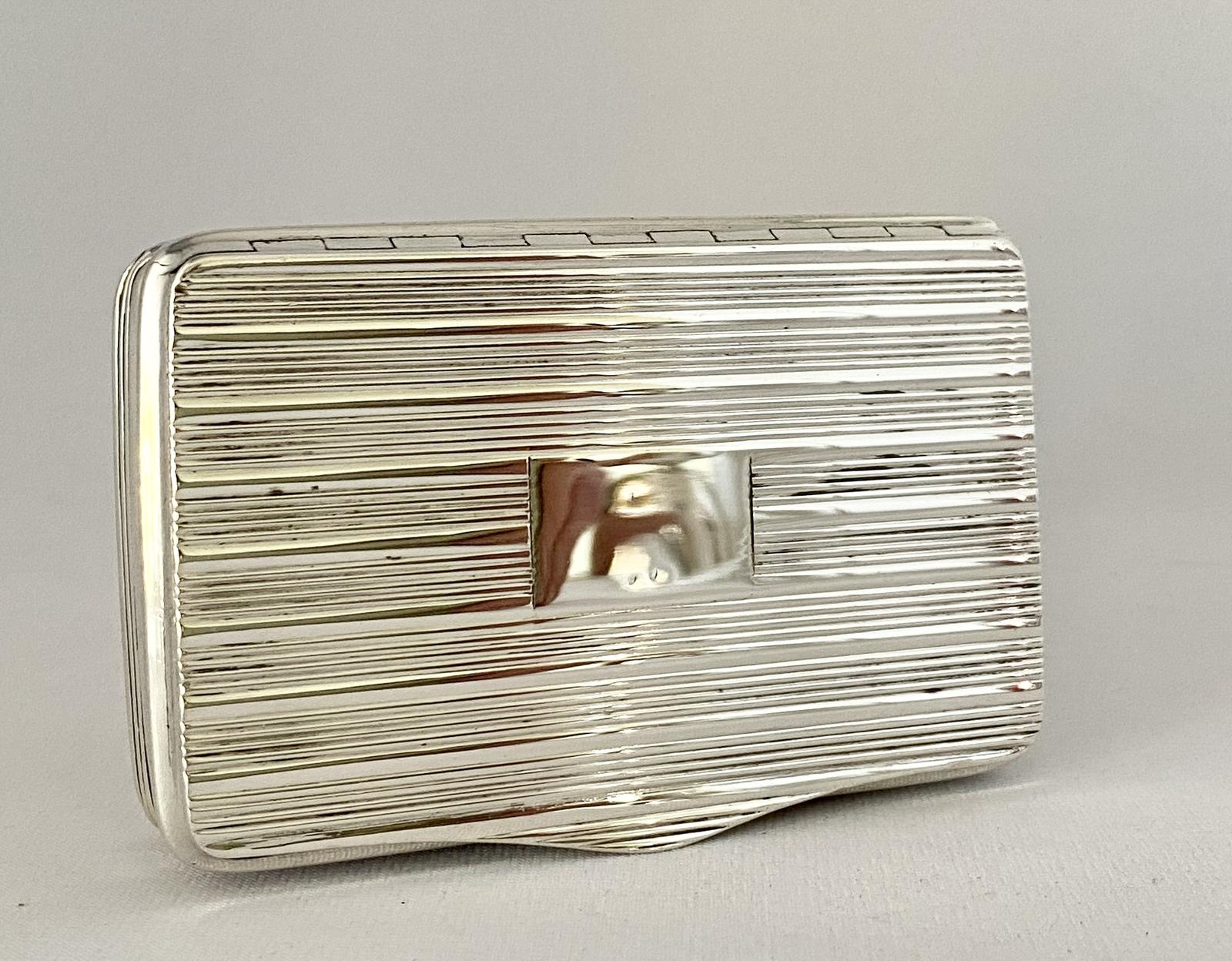 Georgian Ribbed Sterling Silver Table Snuff. 1815 (1 of 10)