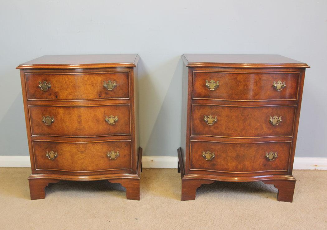 Pair of Georgian Style Burr Walnut Beside Cabinets (1 of 14) Pair of Georgian Style Burr Walnut Beside Cabinets (1 of 14)