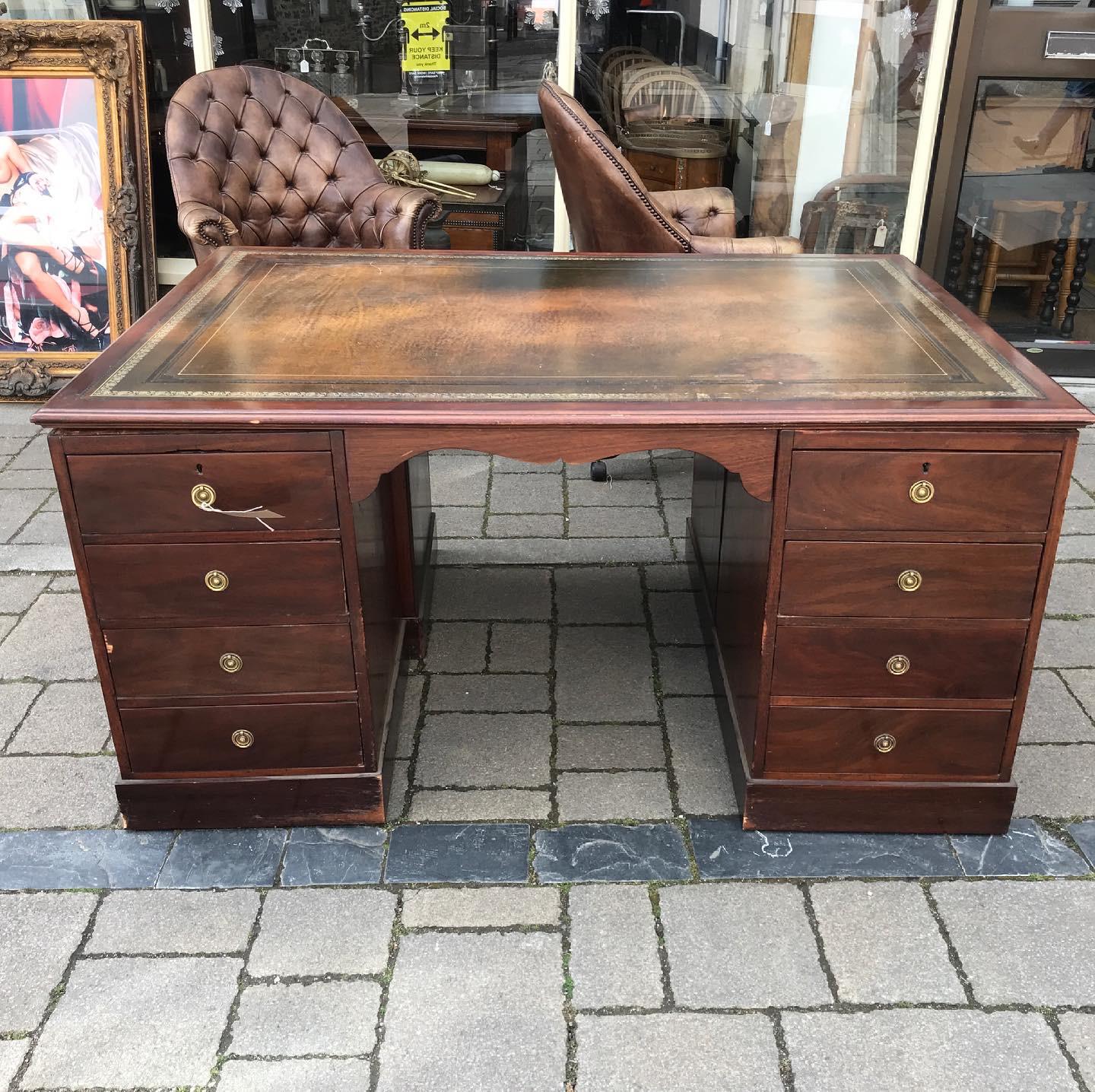 Large Mahogany Victorian Partners Desk (1 of 1)