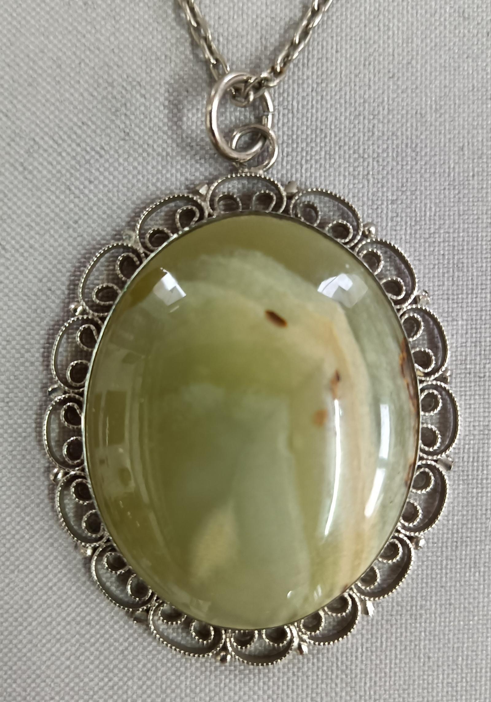 Green Onyx Domed Pendant (1 of 3)