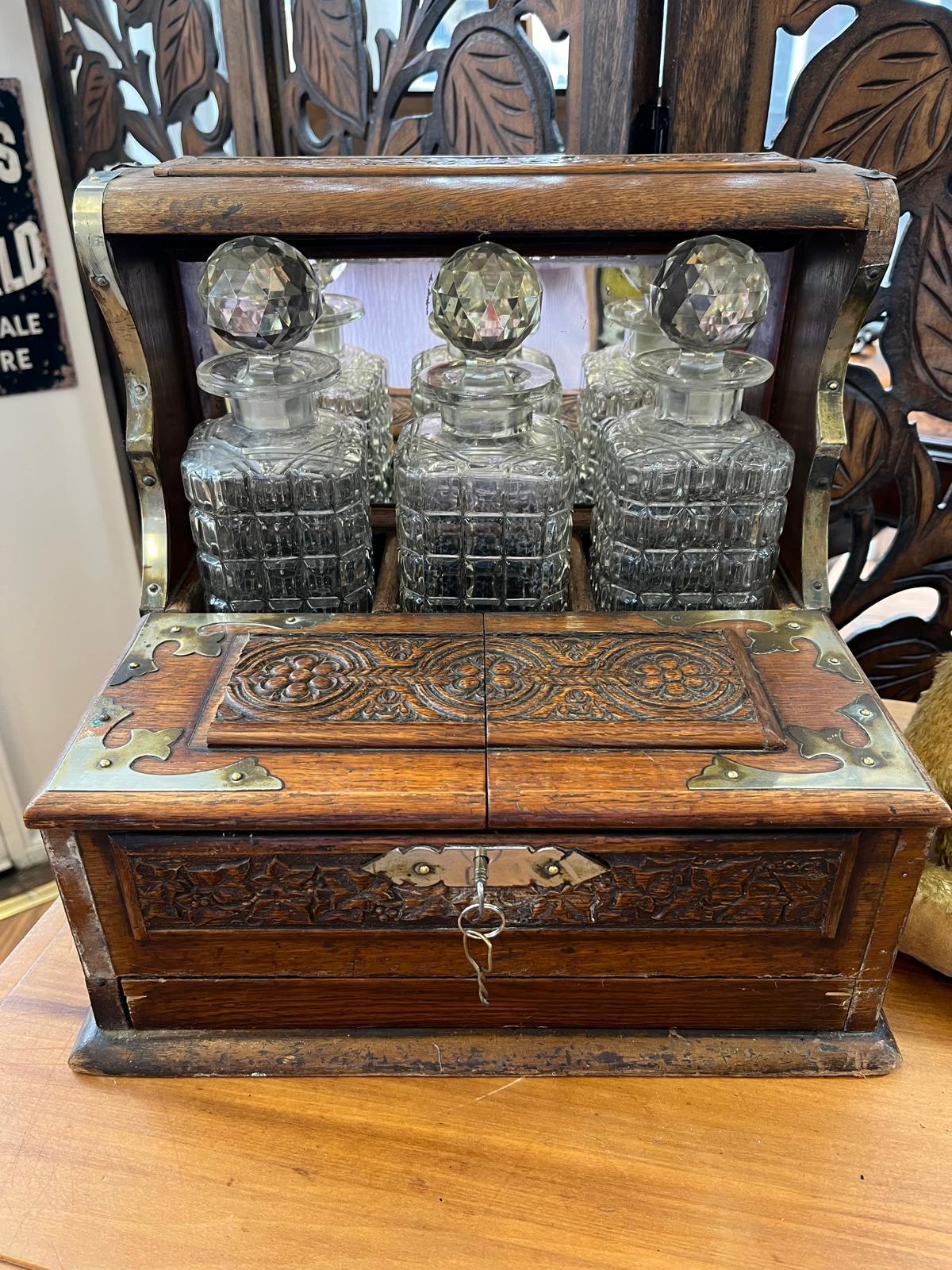 ANTIQUE LATE 19TH CENTURY OAK TANTALUS AND GAMES COMPENDIUM (1 of 3) ANTIQUE LATE 19TH CENTURY OAK TANTALUS AND GAMES COMPENDIUM (1 of 3)