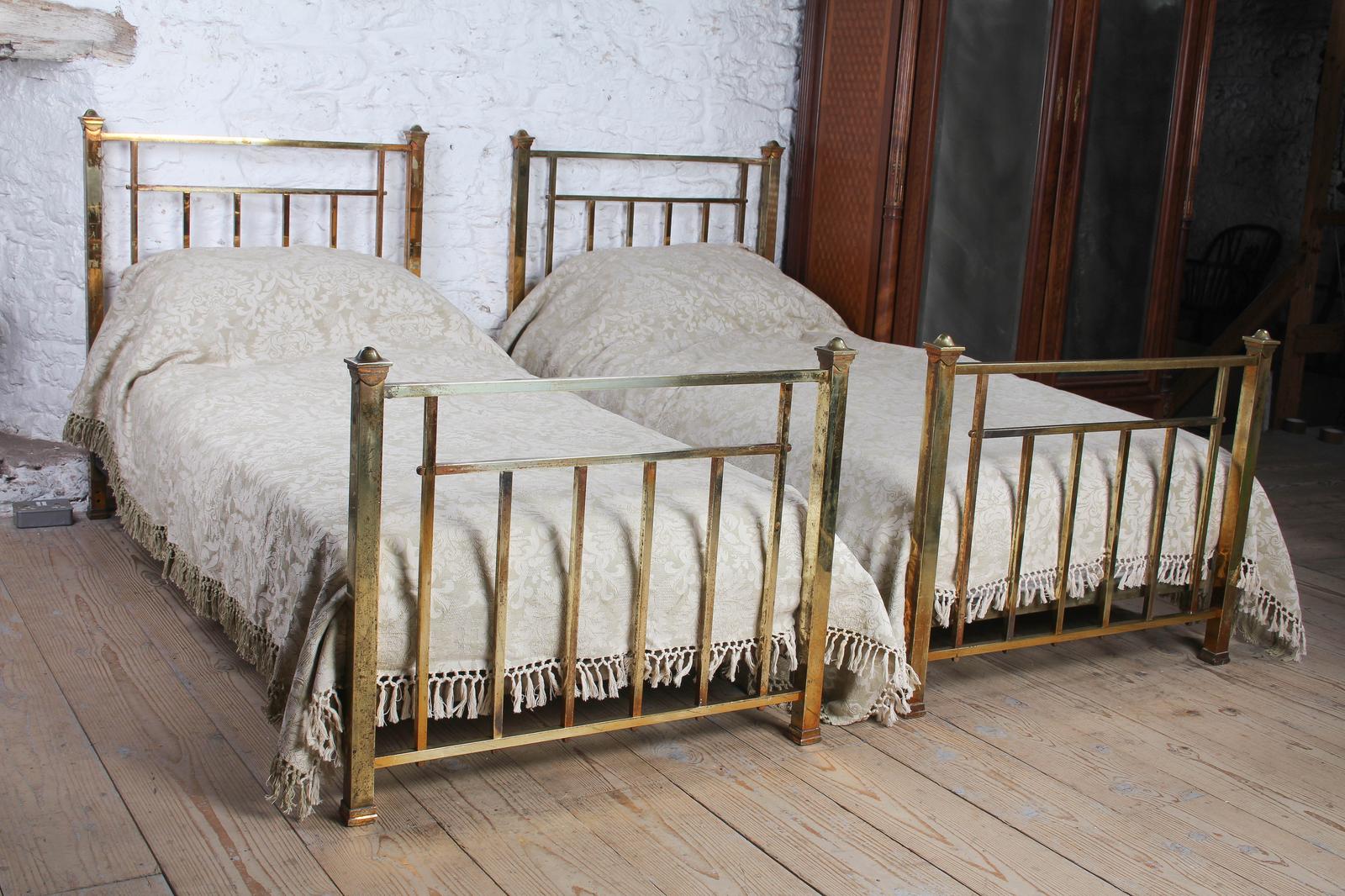 Gorgeous Pair of Square Tube All Brass Single Beds (can be Joined) (1 of 12)
