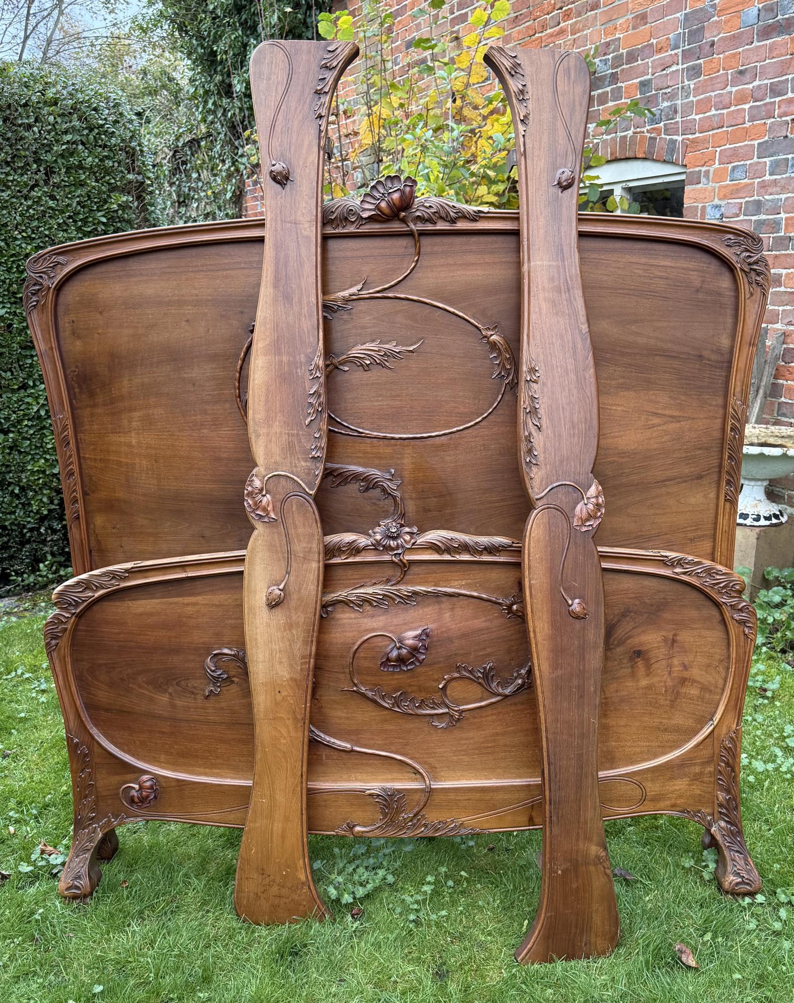 Carved Walnut Art Nouveau Bed (1 of 4) Carved Walnut Art Nouveau Bed (1 of 4)