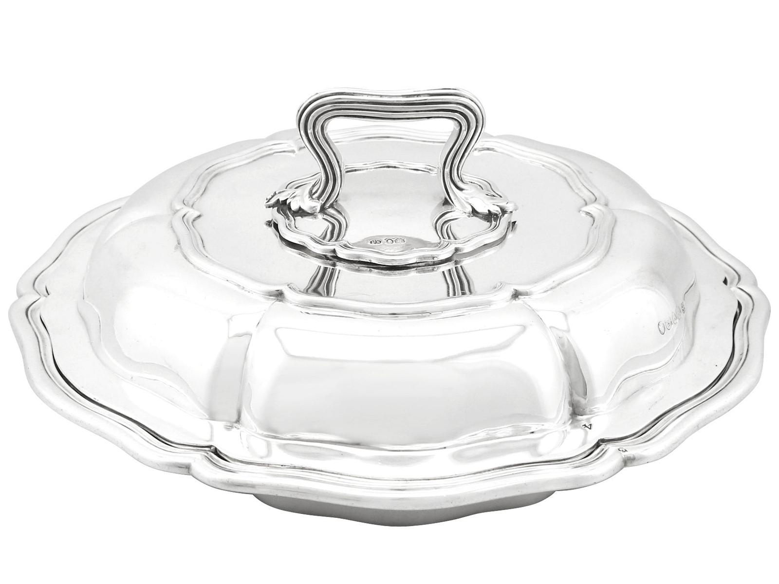 Sterling Silver Entree Dish by Paul Storr - Antique William IV (1836) (1 of 12) Sterling Silver Entree Dish by Paul Storr - Antique William IV (1836) (1 of 12)