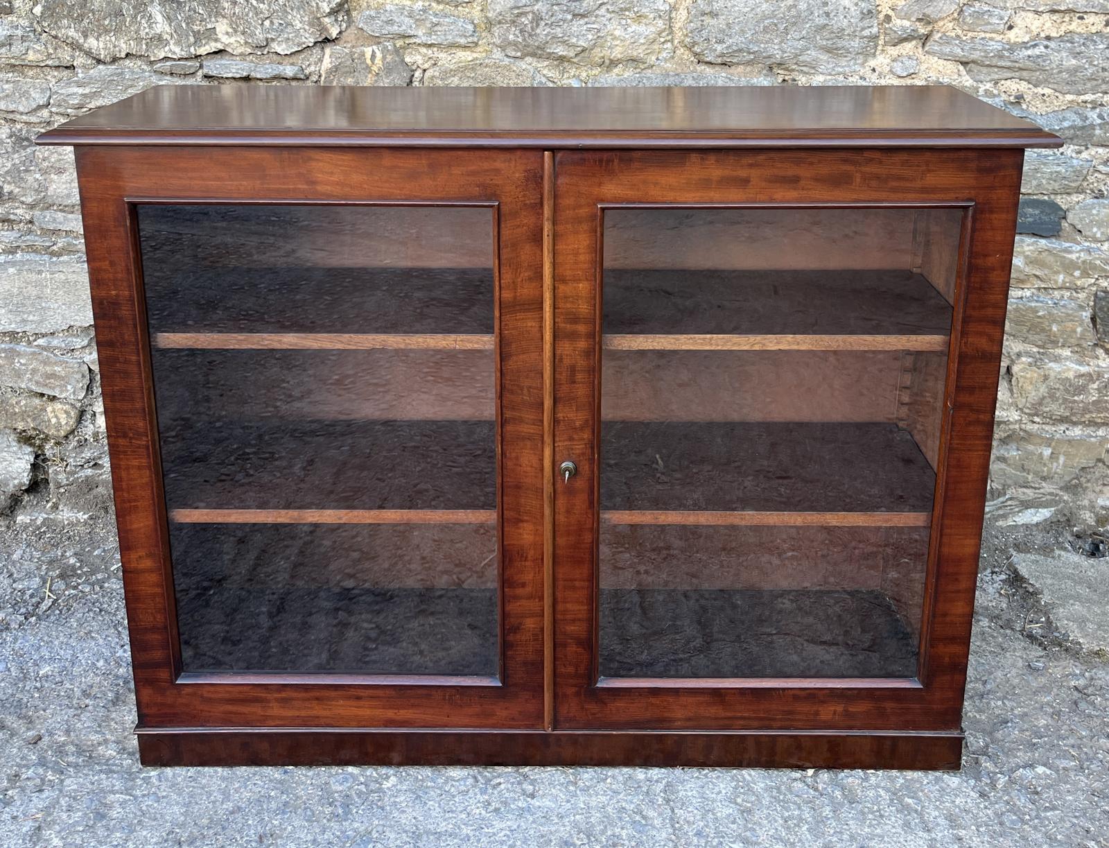 Victorian Mahogany Glazed Cabinet (1 of 17) Victorian Mahogany Glazed Cabinet (1 of 17)