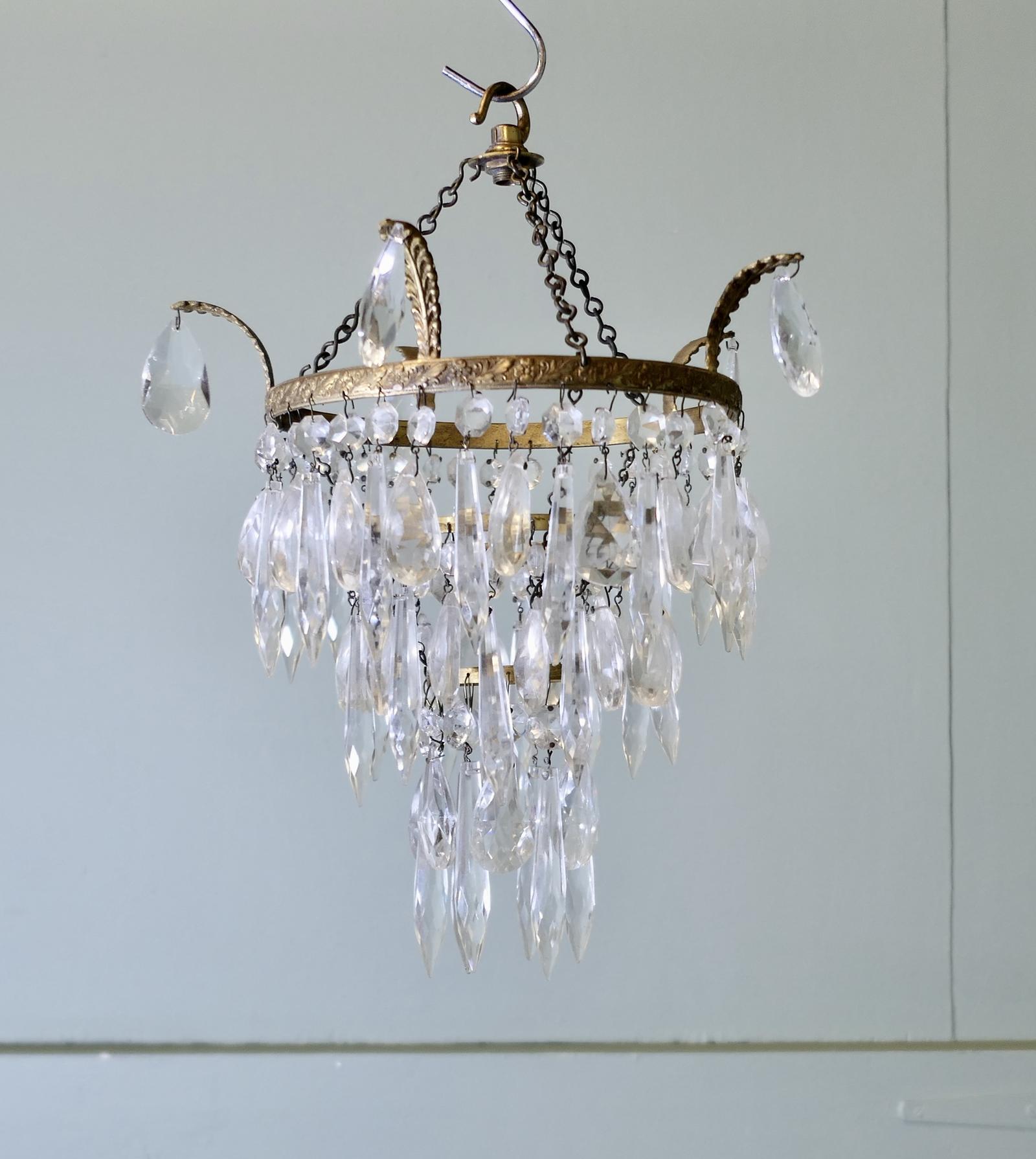 A Delicate Waterfall 3 Tier Crystal Chandelier (1 of 5)