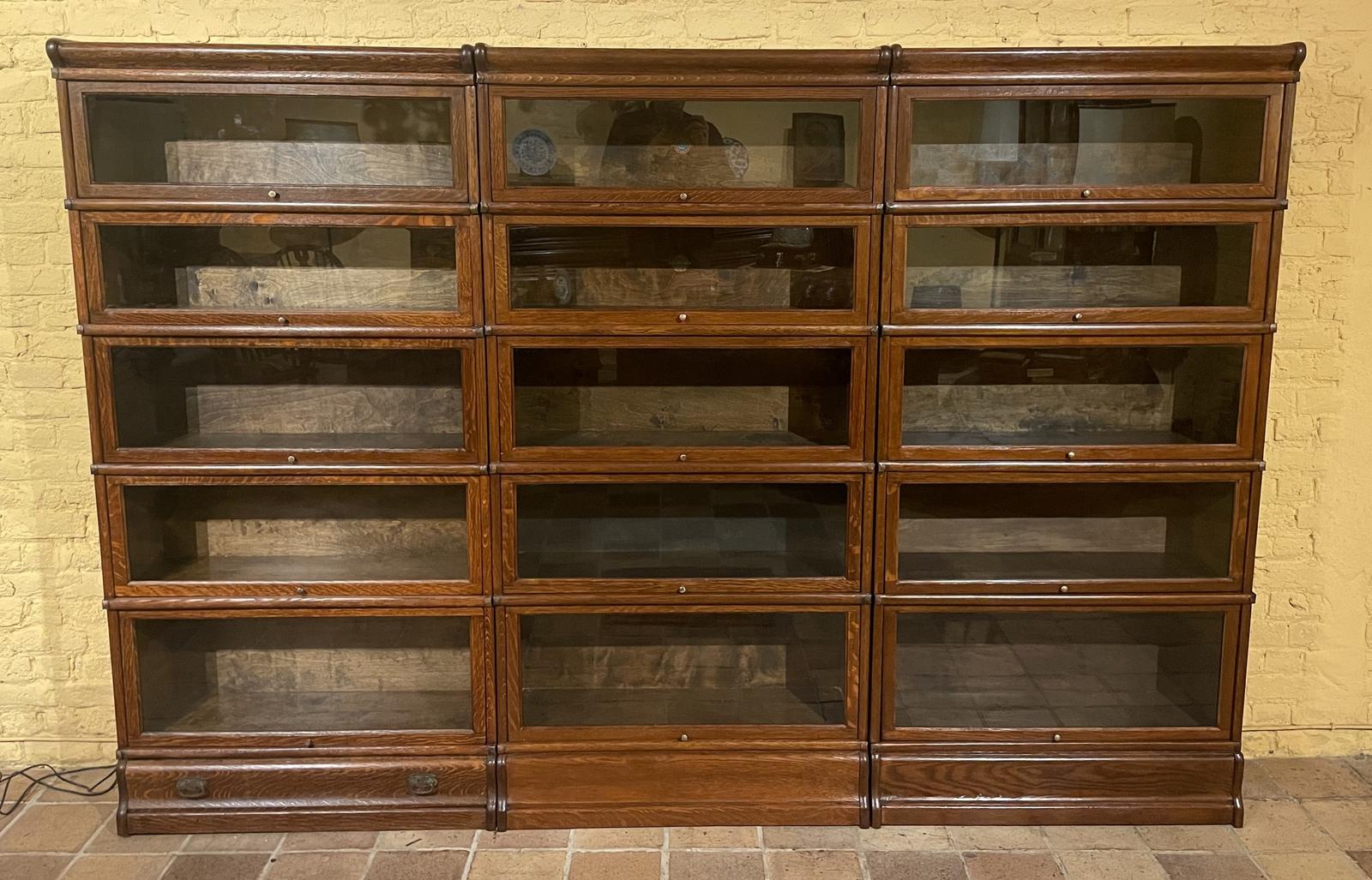 Set of 3 Globe Wernicke Bookcase in Oak - 19th Century (1 of 9)
