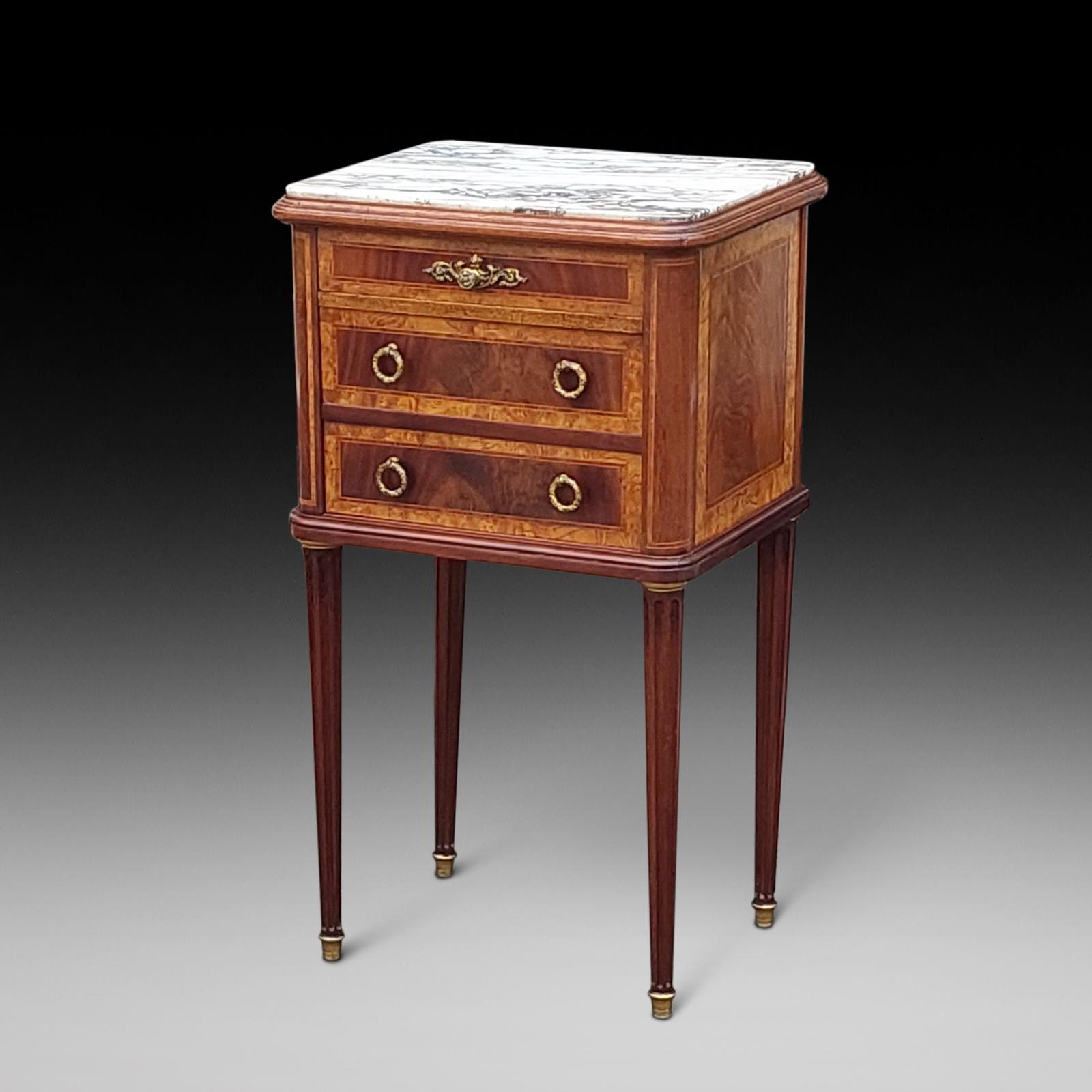 Late 19th Century French Kingwood & Mahogany Bedside Cabinet (1 of 11) Late 19th Century French Kingwood & Mahogany Bedside Cabinet (1 of 11)