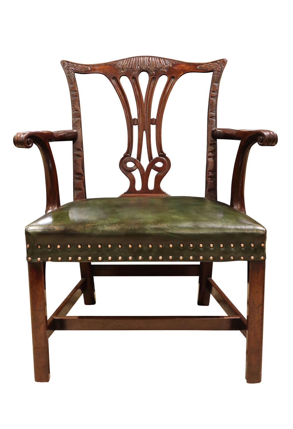 Late 18th Century Mahogany Carver Chair with Hand-dyed Green Leather Seat c.1780 (1 of 4)