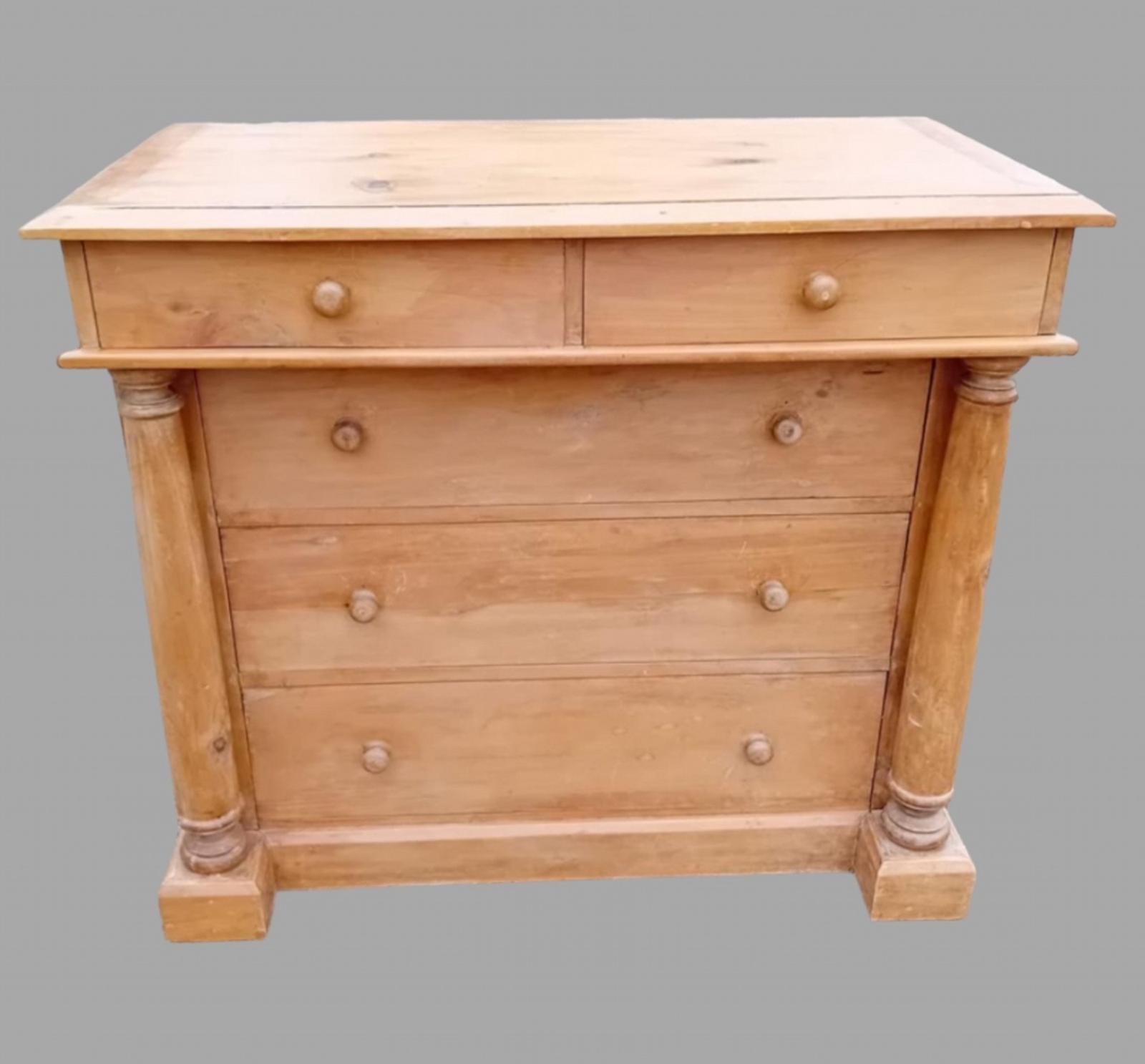 Pine Chest of Drawers c.1900 (1 of 5)